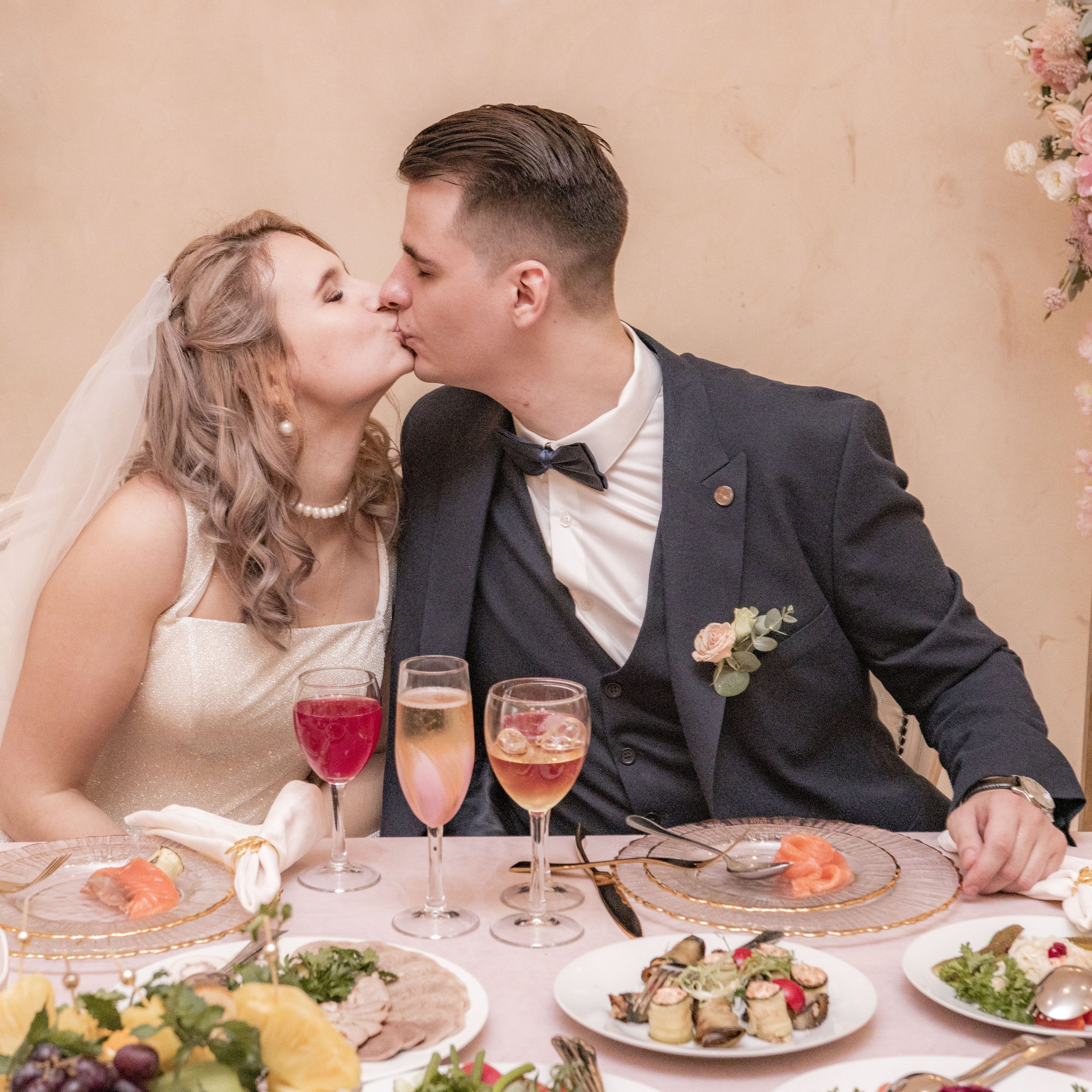 Алексей и Виктория. ФотоВидеоСъемка свадеб и мероприятий