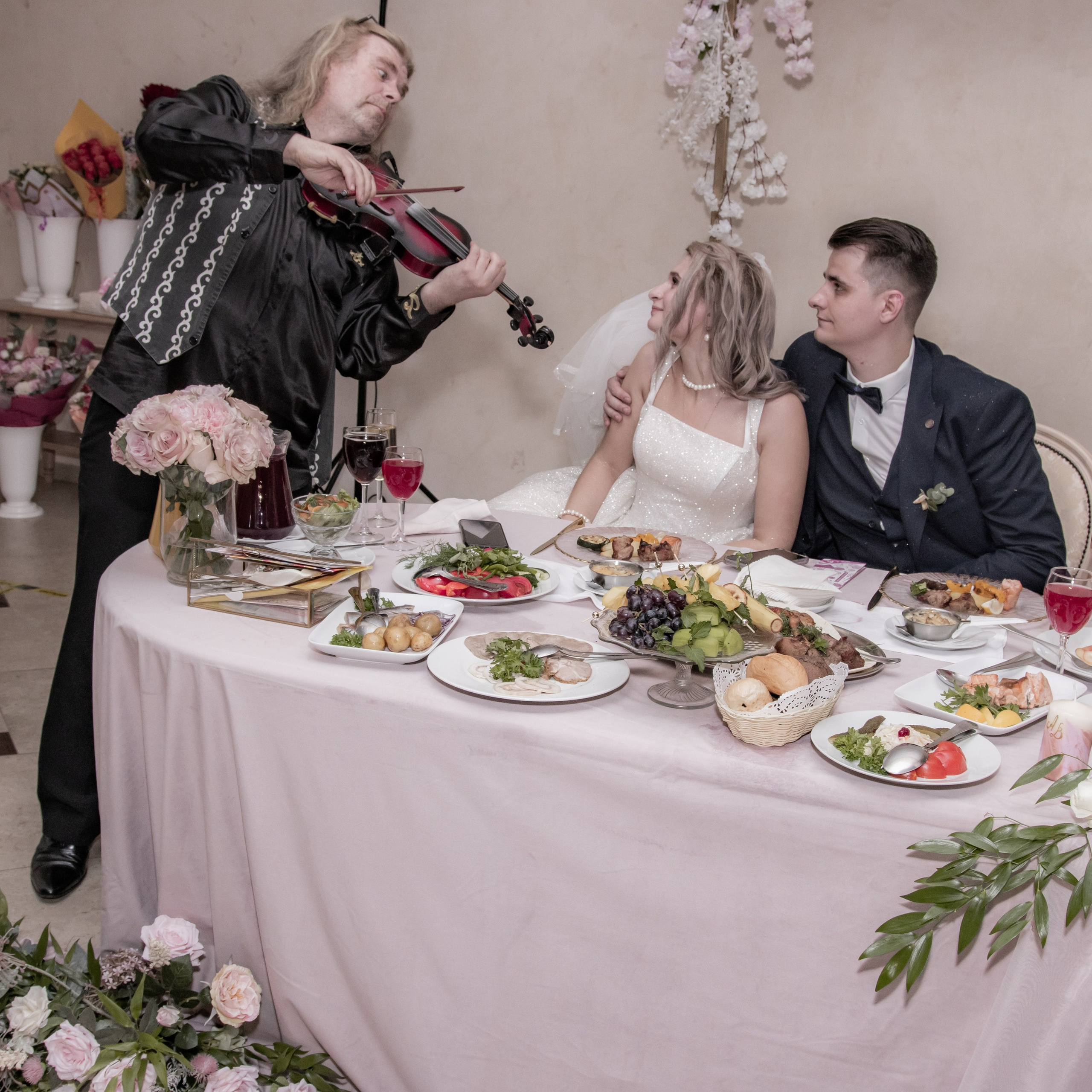 Алексей и Виктория. ФотоВидеоСъемка свадеб и мероприятий