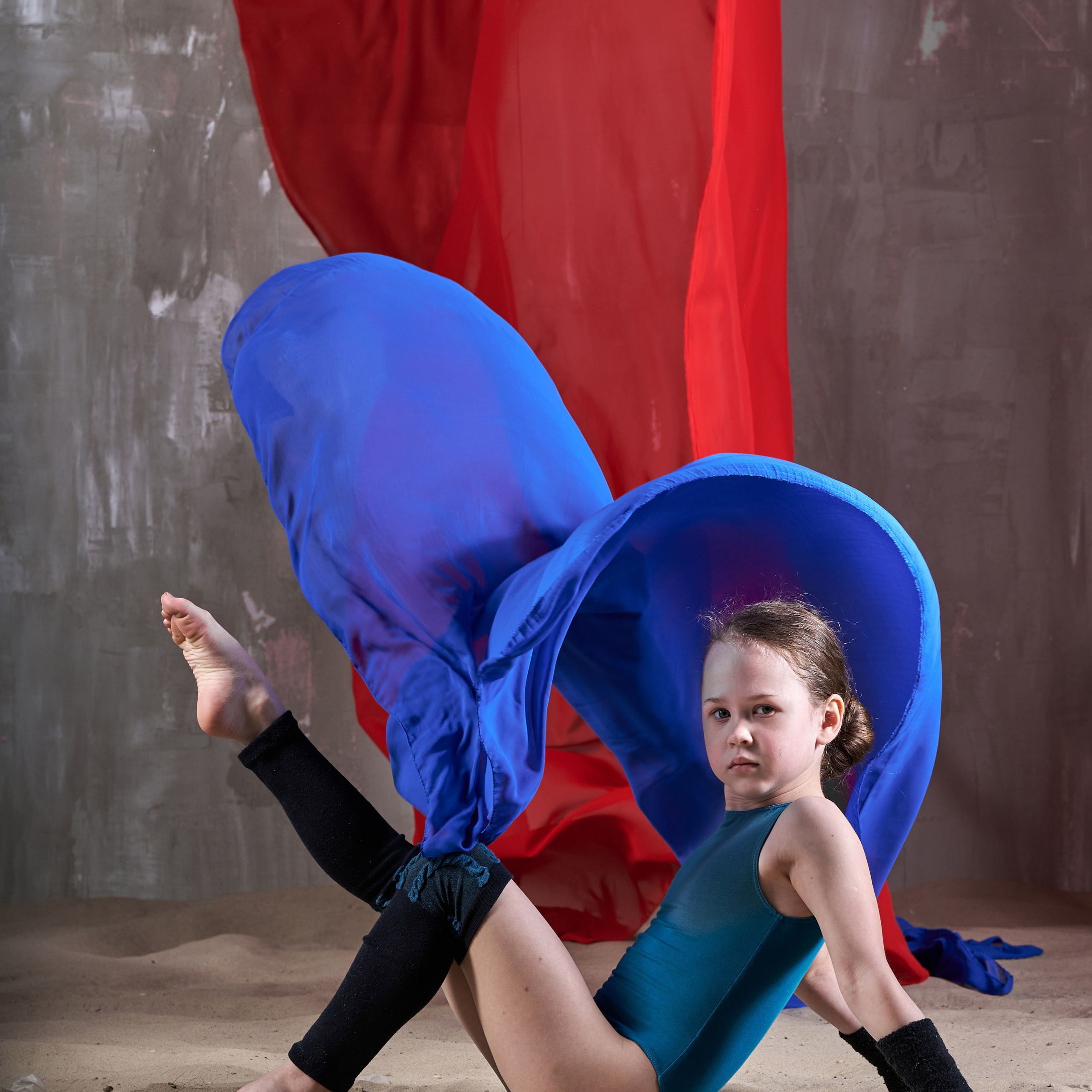 Фотосессия с тканью. Спортивная гимнастика