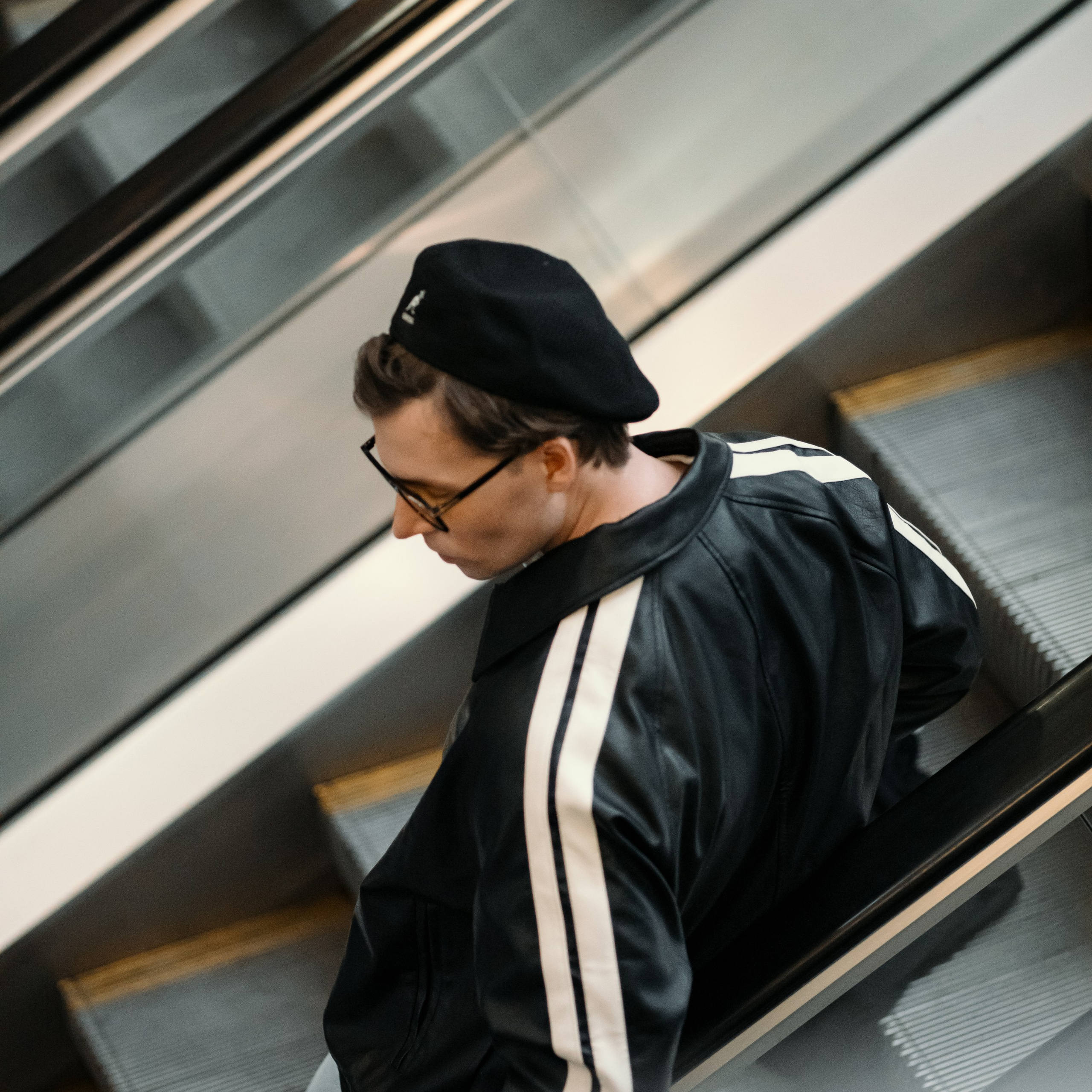 КАМПЕЙН ЭСКАЛАТОР