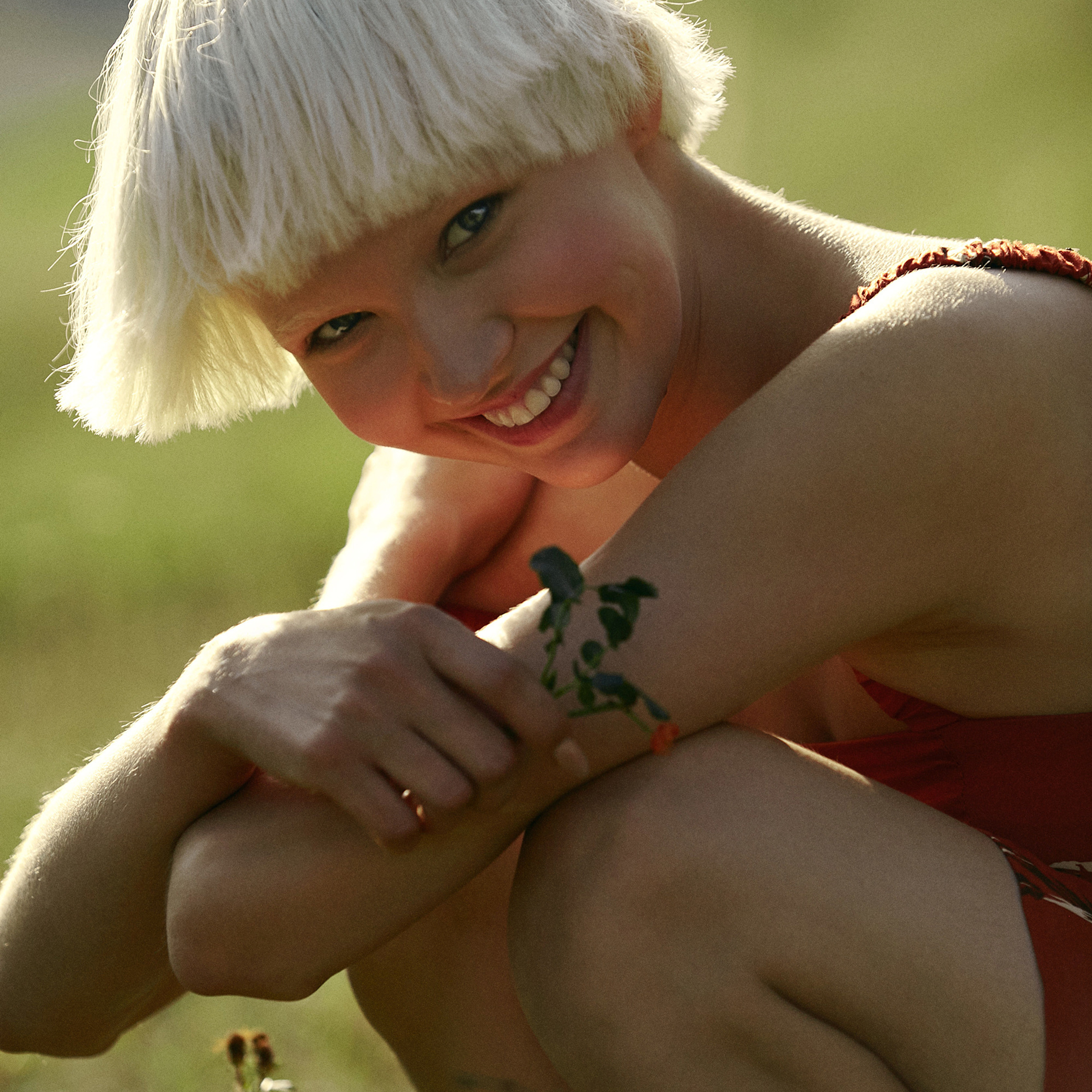 Катя, прогулка в горах