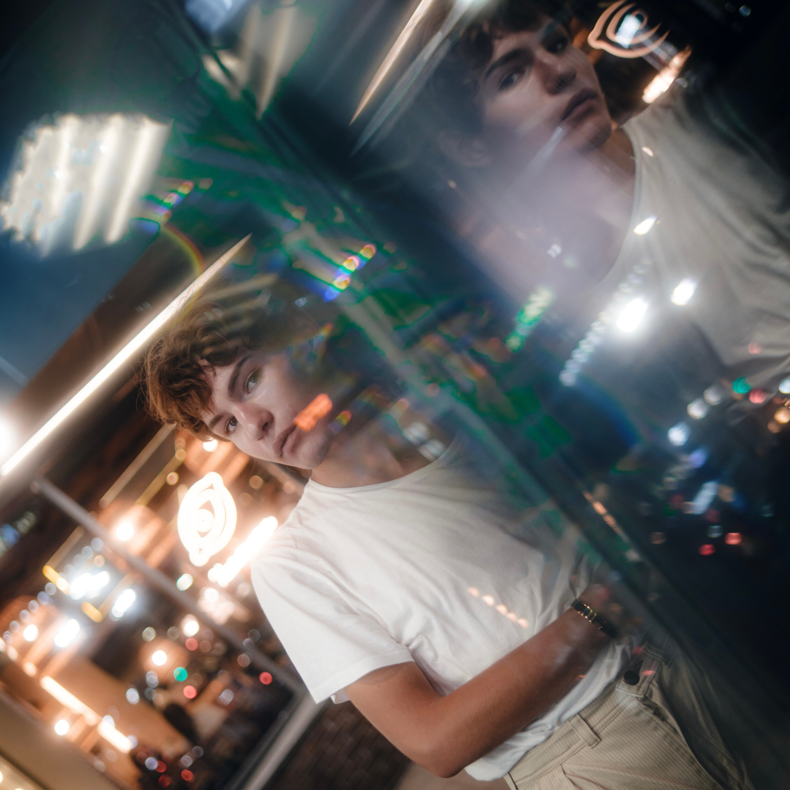 Глеб / EXTRA UNCONTROLLED BOKEH & Refraction of the Showcase