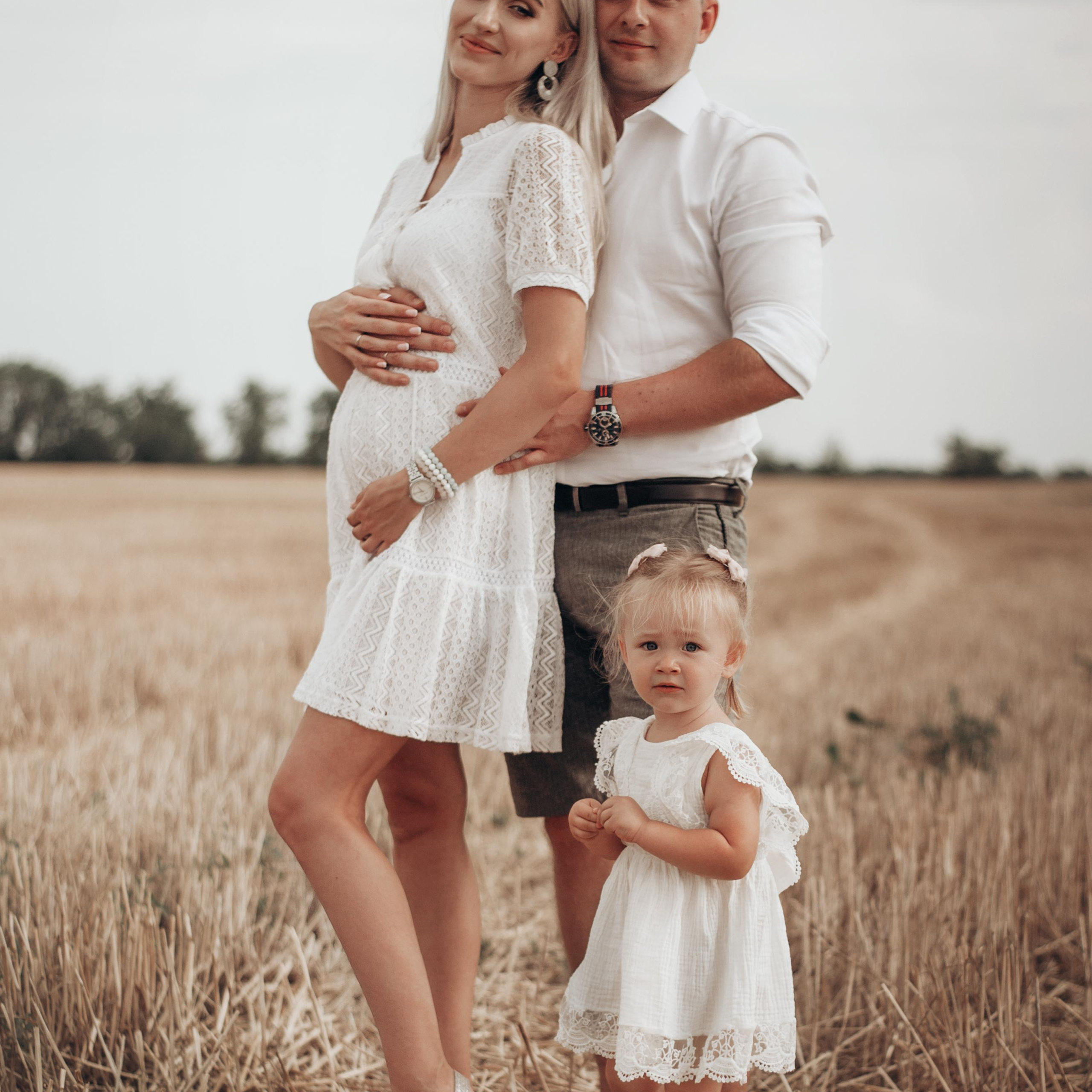 Здесь красивые люди (семья)