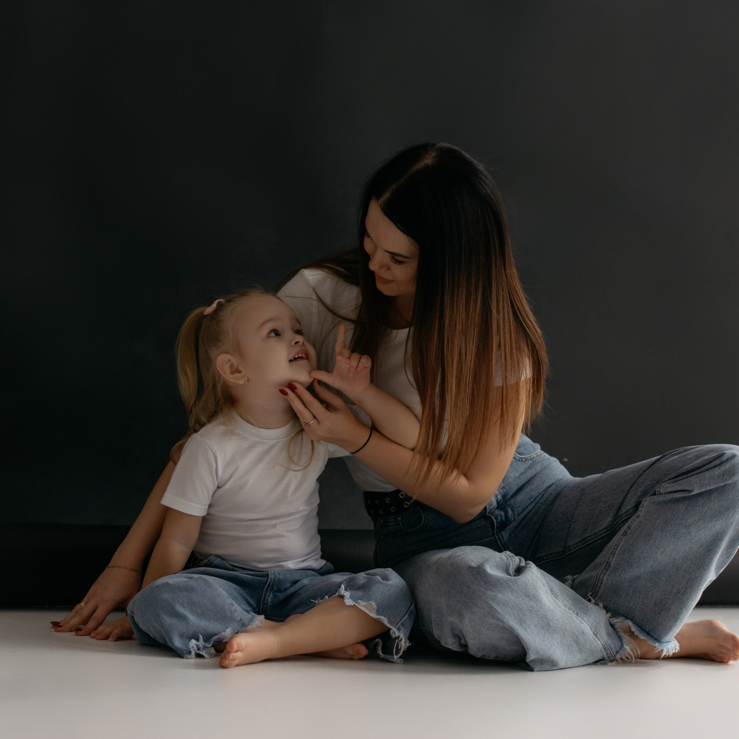 Анжелика и Амилия