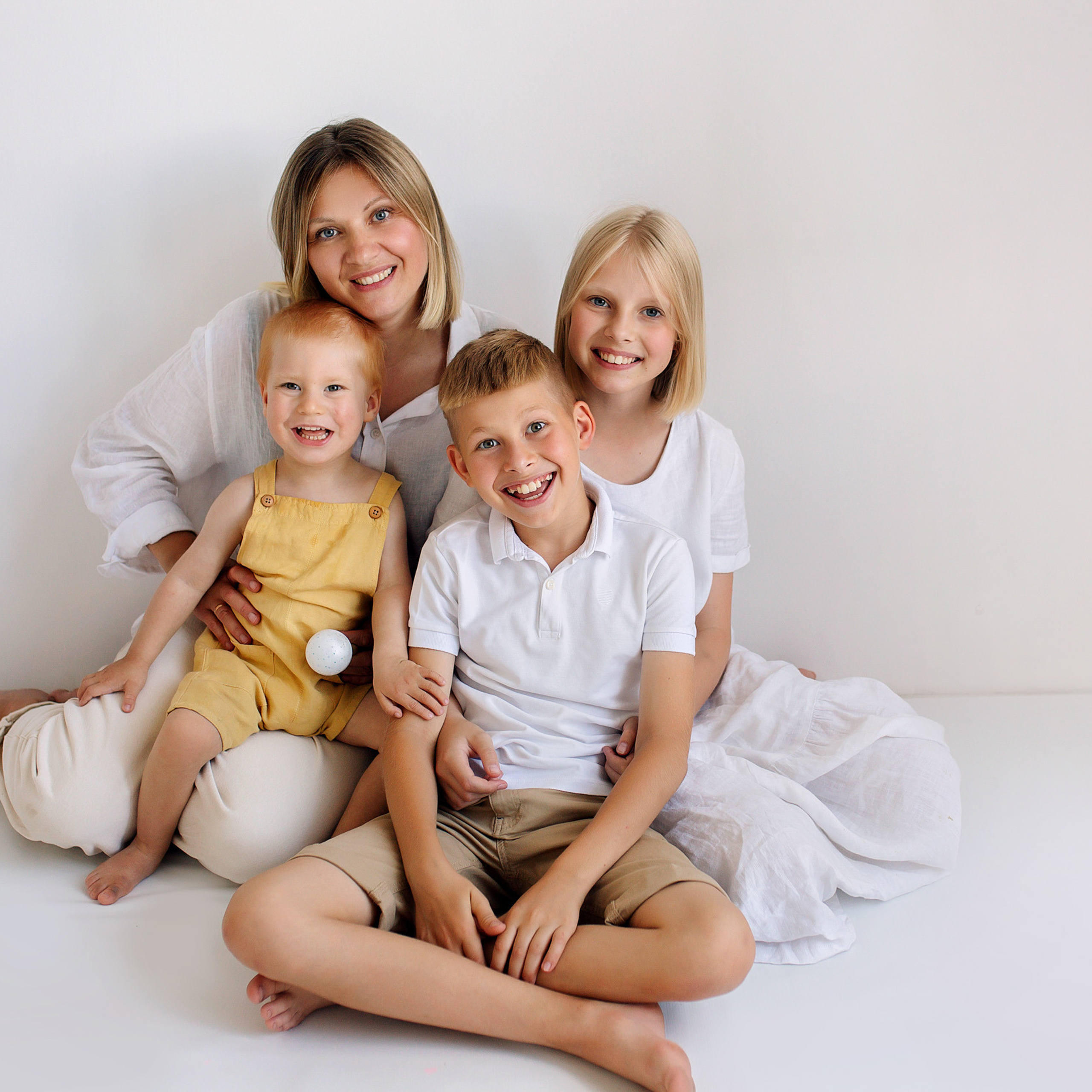 КИРЮША и его семья