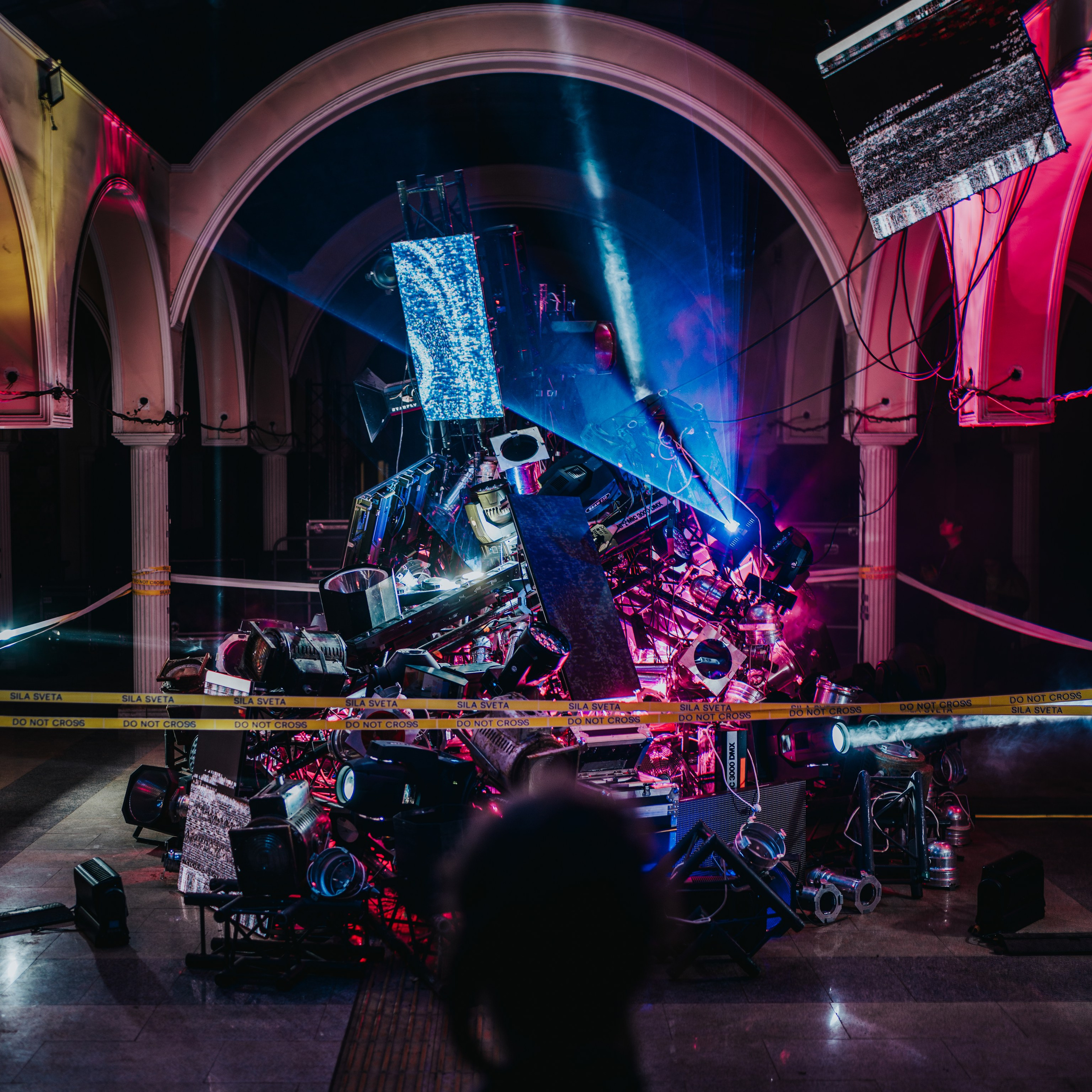 Light is Dead, SILA SVETA