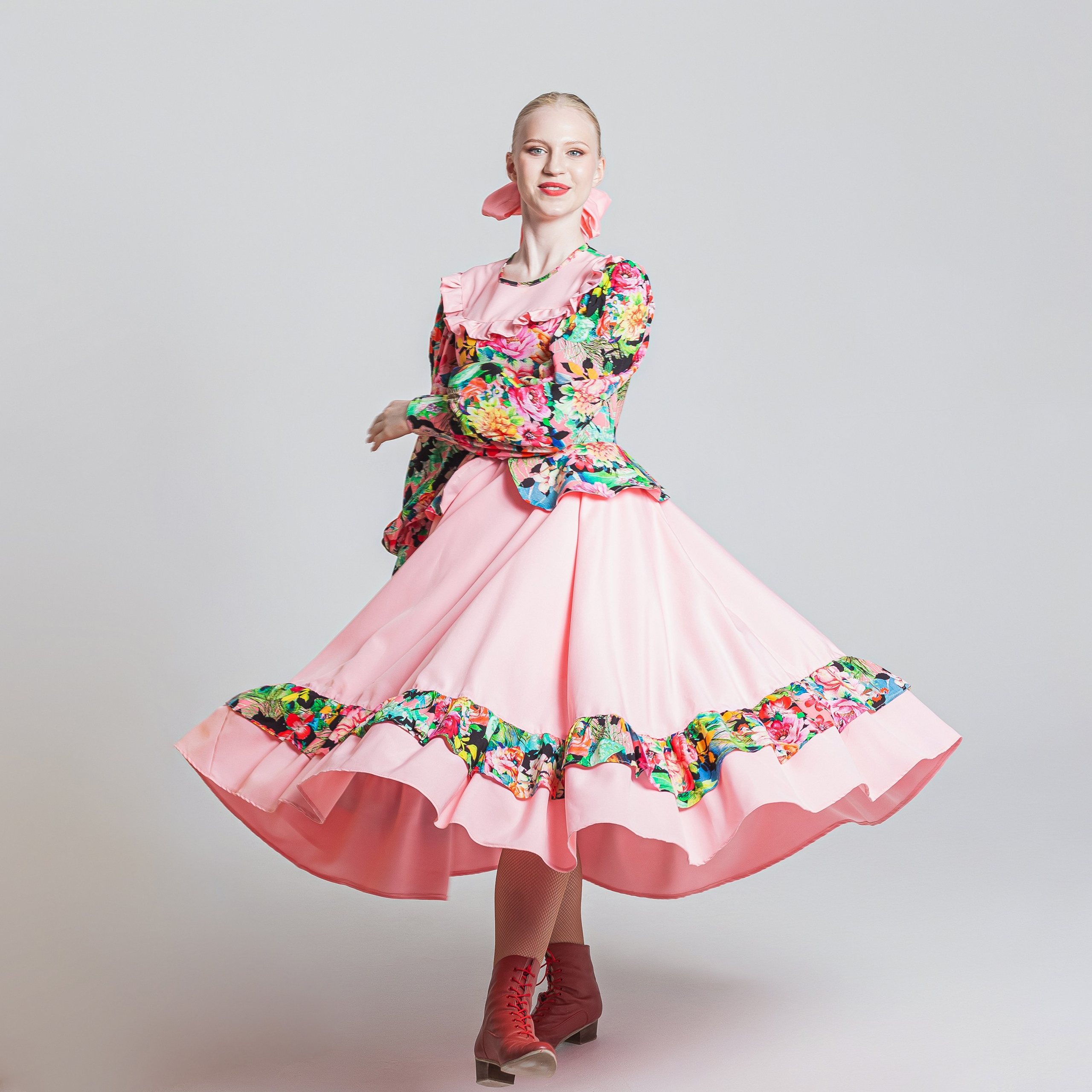 Танцоры в студии