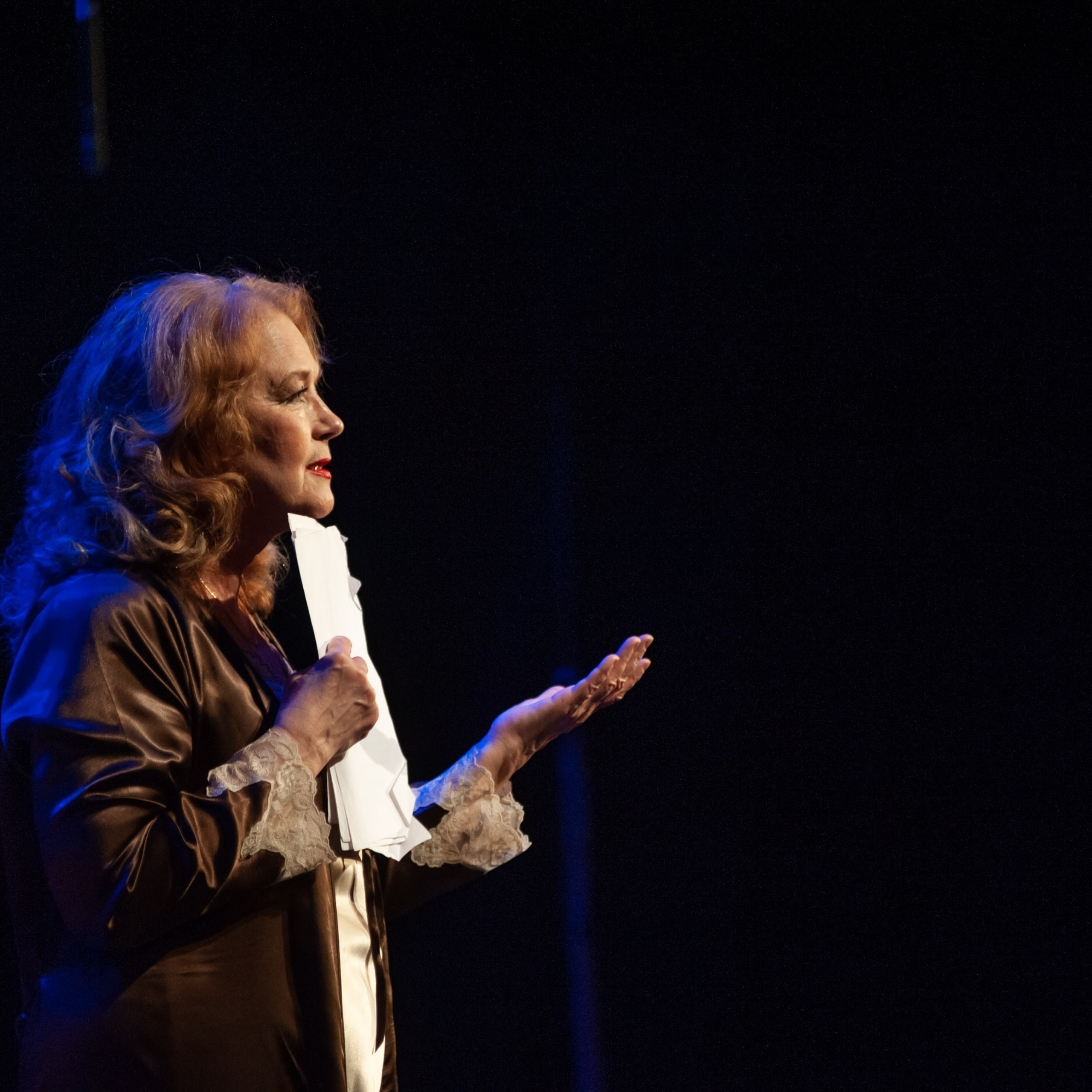 Спектакль «Самая-Самая». Фотограф в Ростове-на-Дону