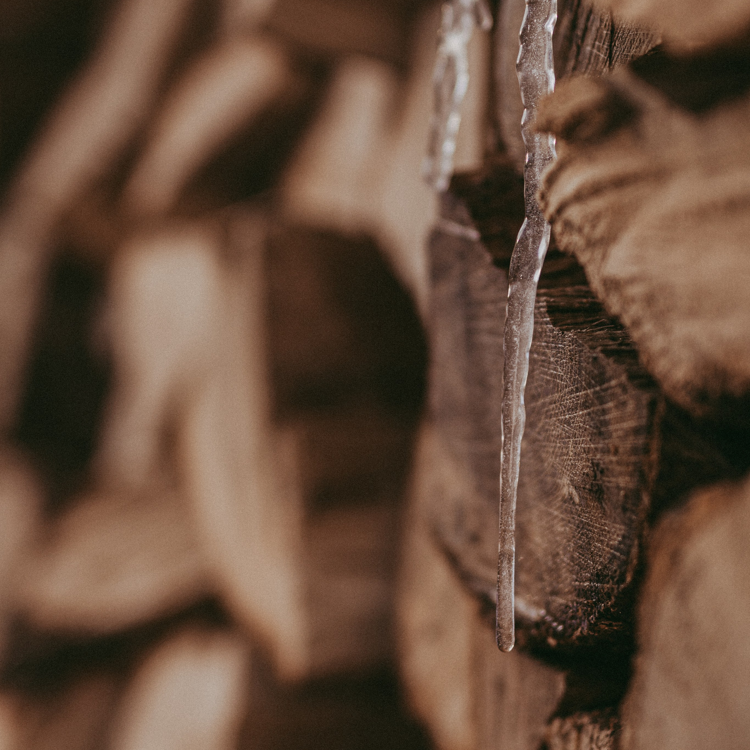 Сосулька на дровах