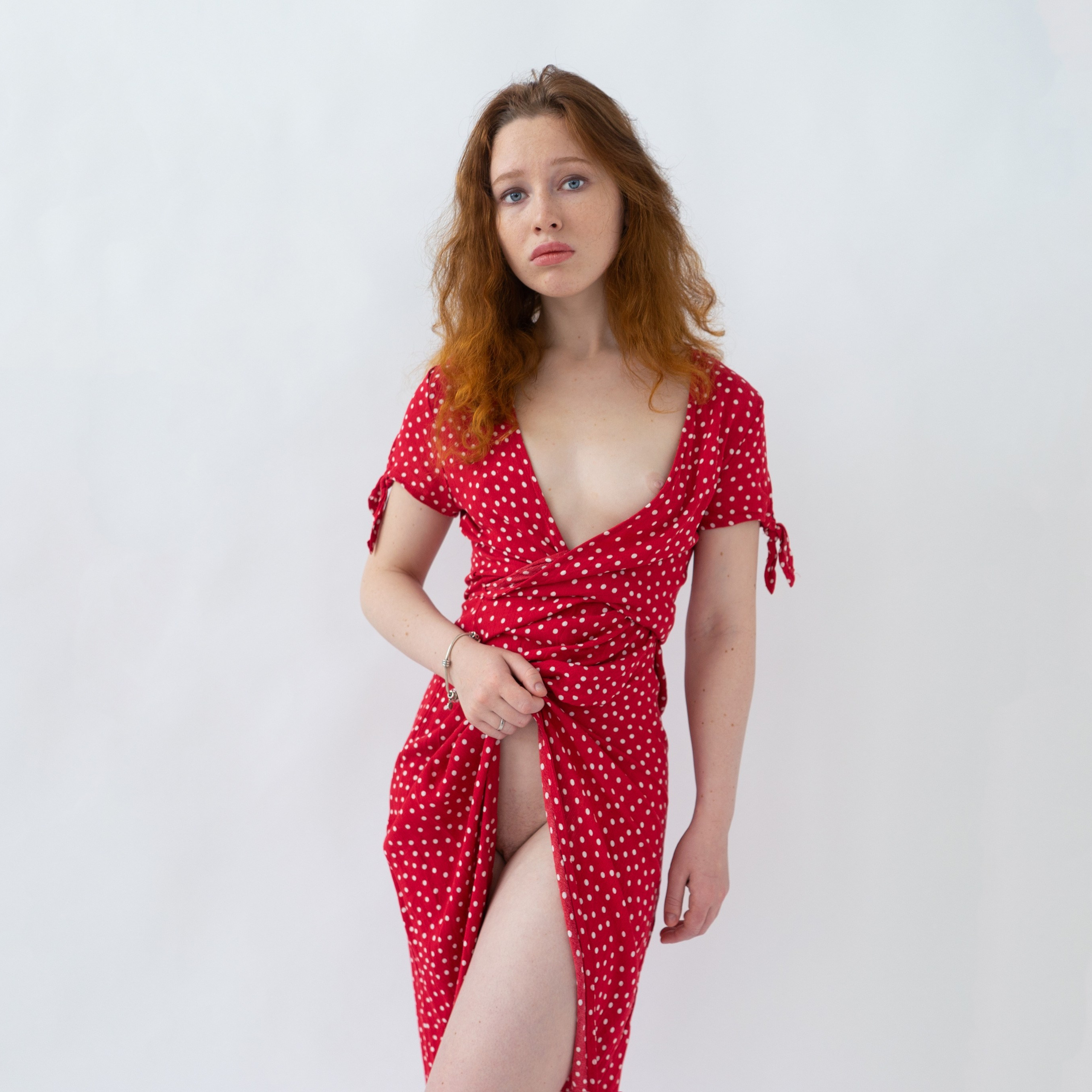 Нарушения — Откровенная эротическая серия в стиле upskirt | 18+