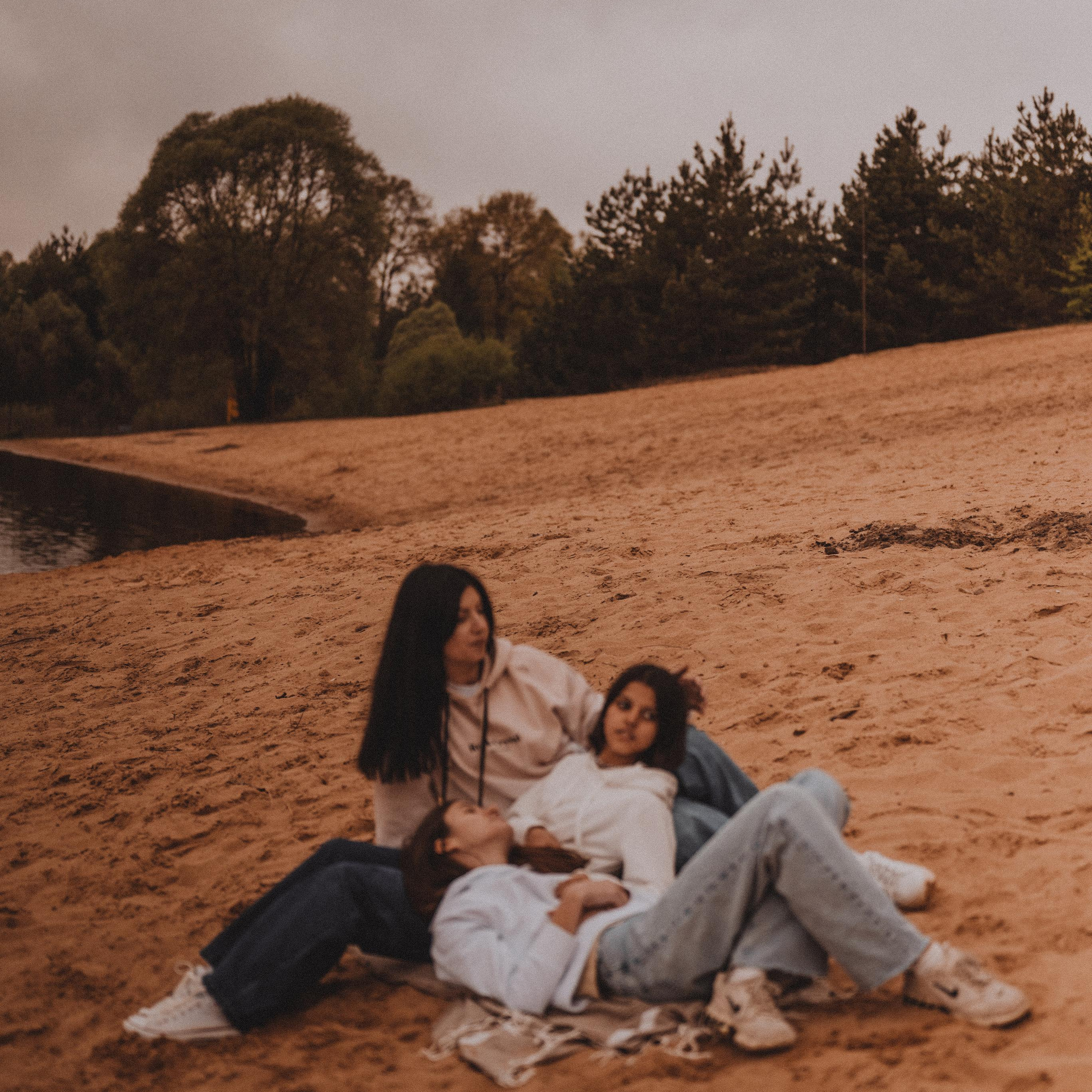 Оксана, Амина и Лиля