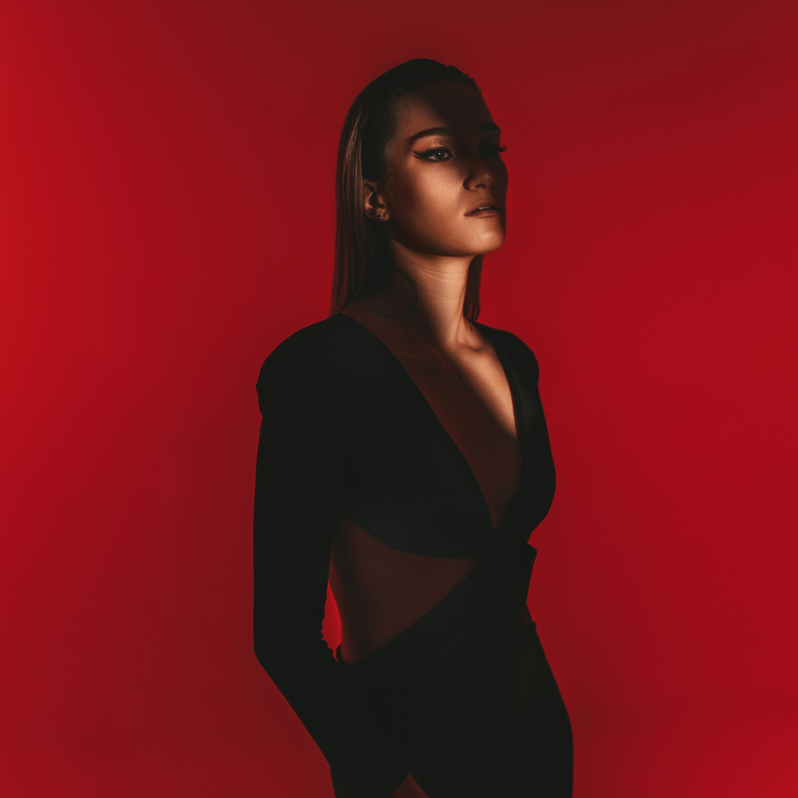 Черное в красном…