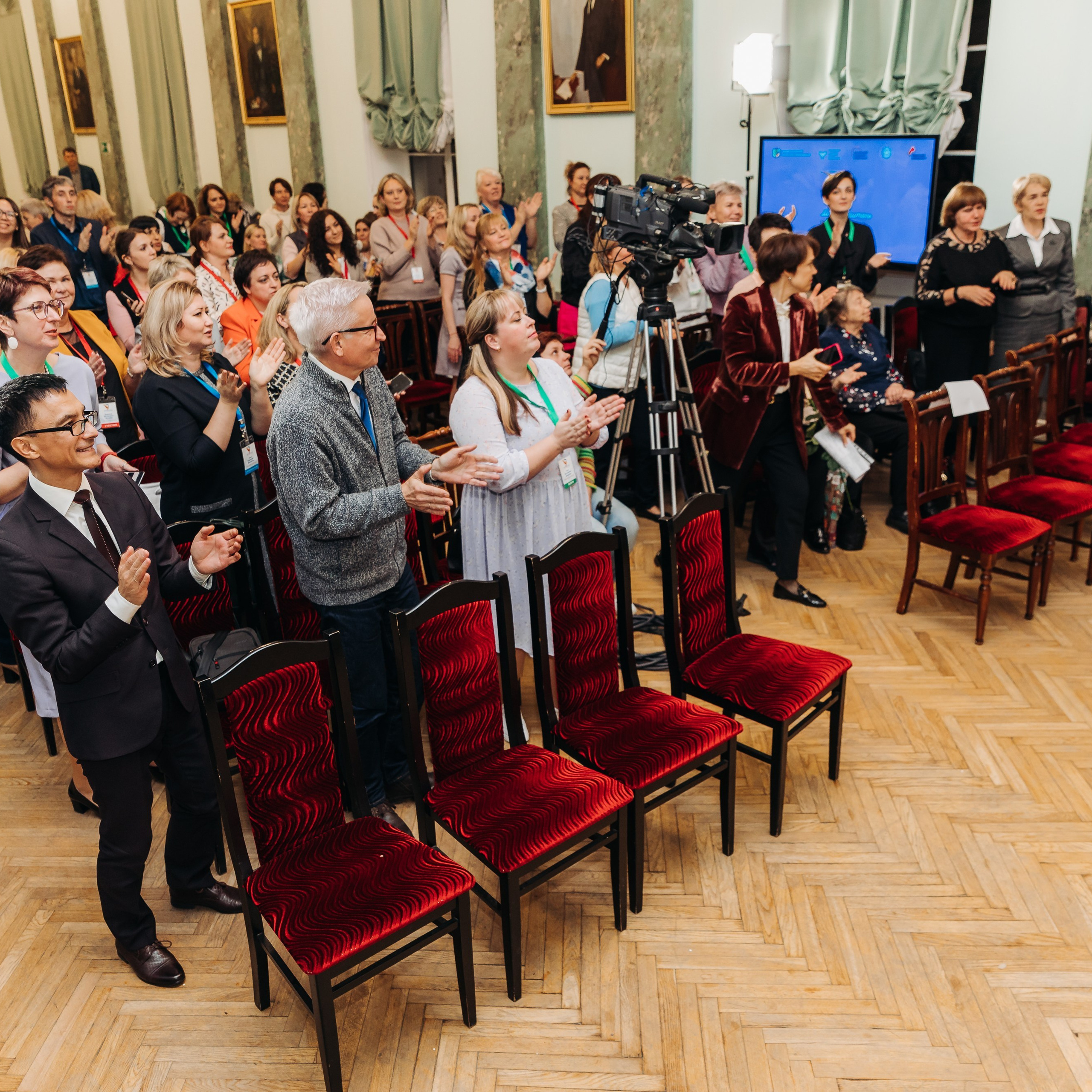 Всероссийская Олимпиада Мой первый учитель. Галерея ПрофАС