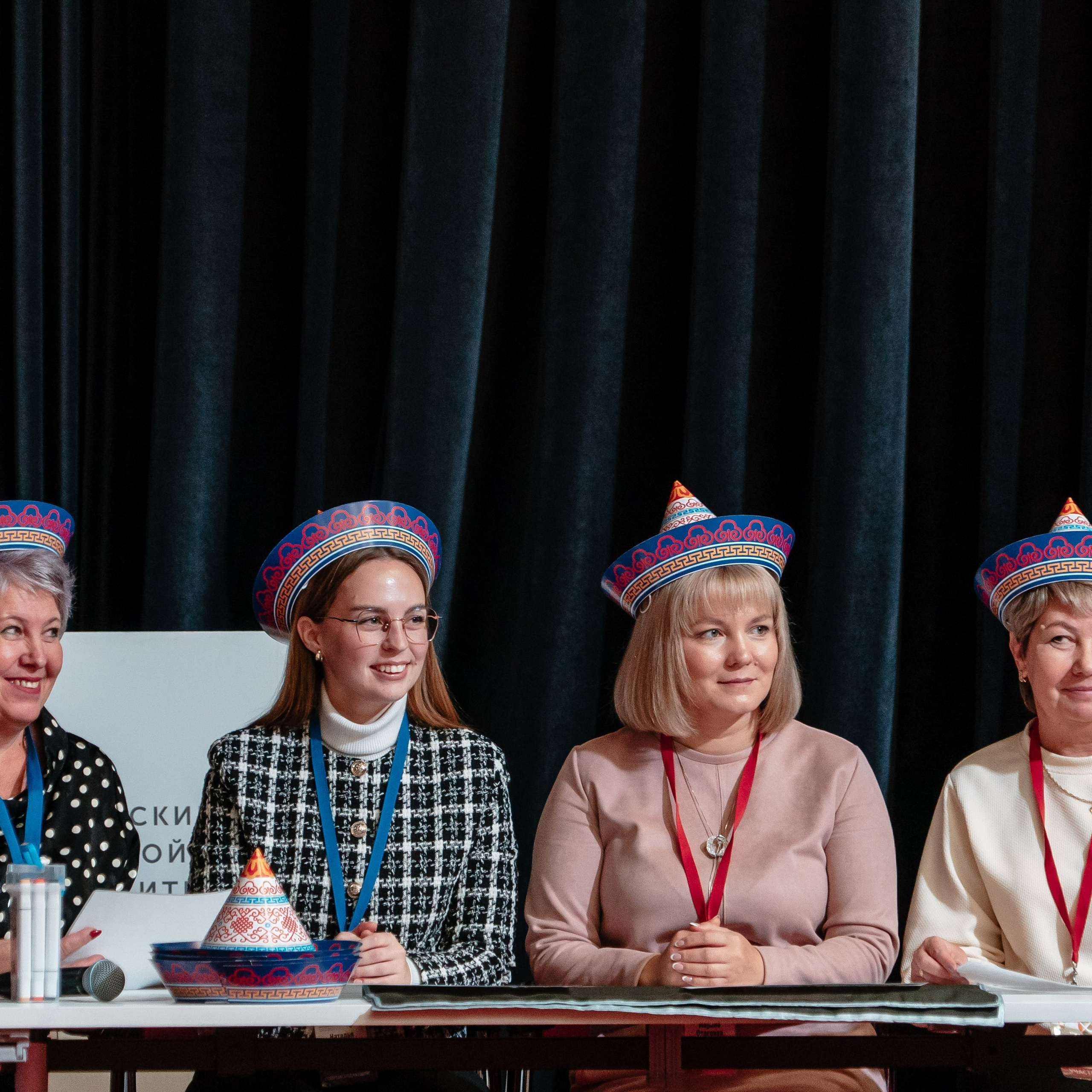 Всероссийская Олимпиада педагогов начальной школы «Мой первый учитель». Галерея ПрофАС