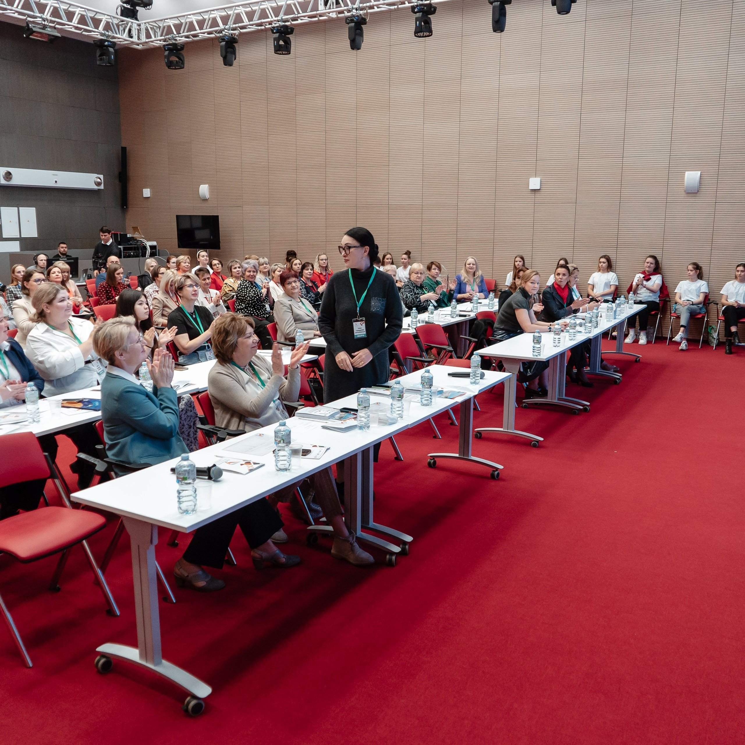 Всероссийская Олимпиада педагогов начальной школы «Мой первый учитель». Галерея ПрофАС