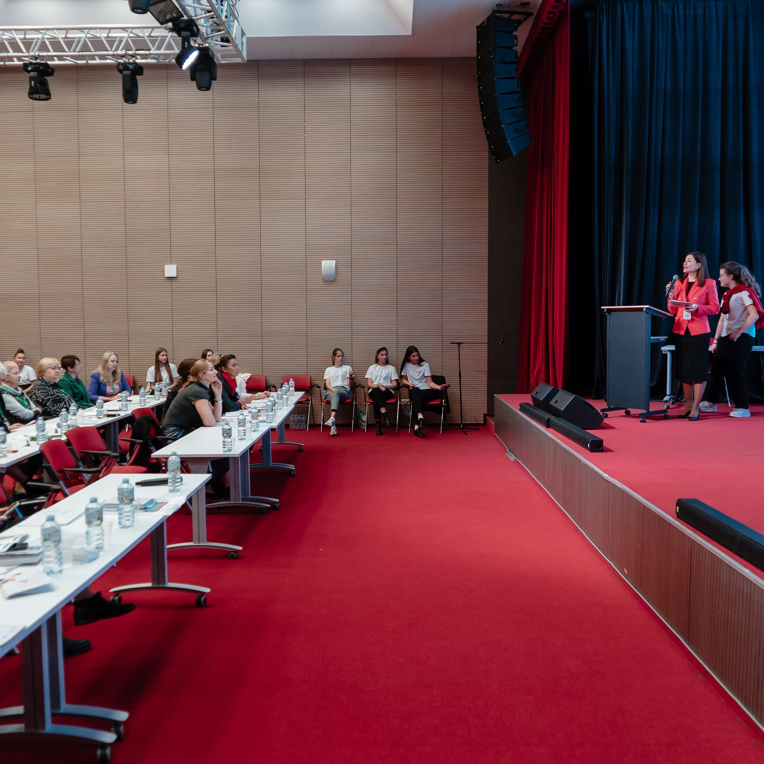 Всероссийская Олимпиада педагогов начальной школы «Мой первый учитель». Галерея ПрофАС