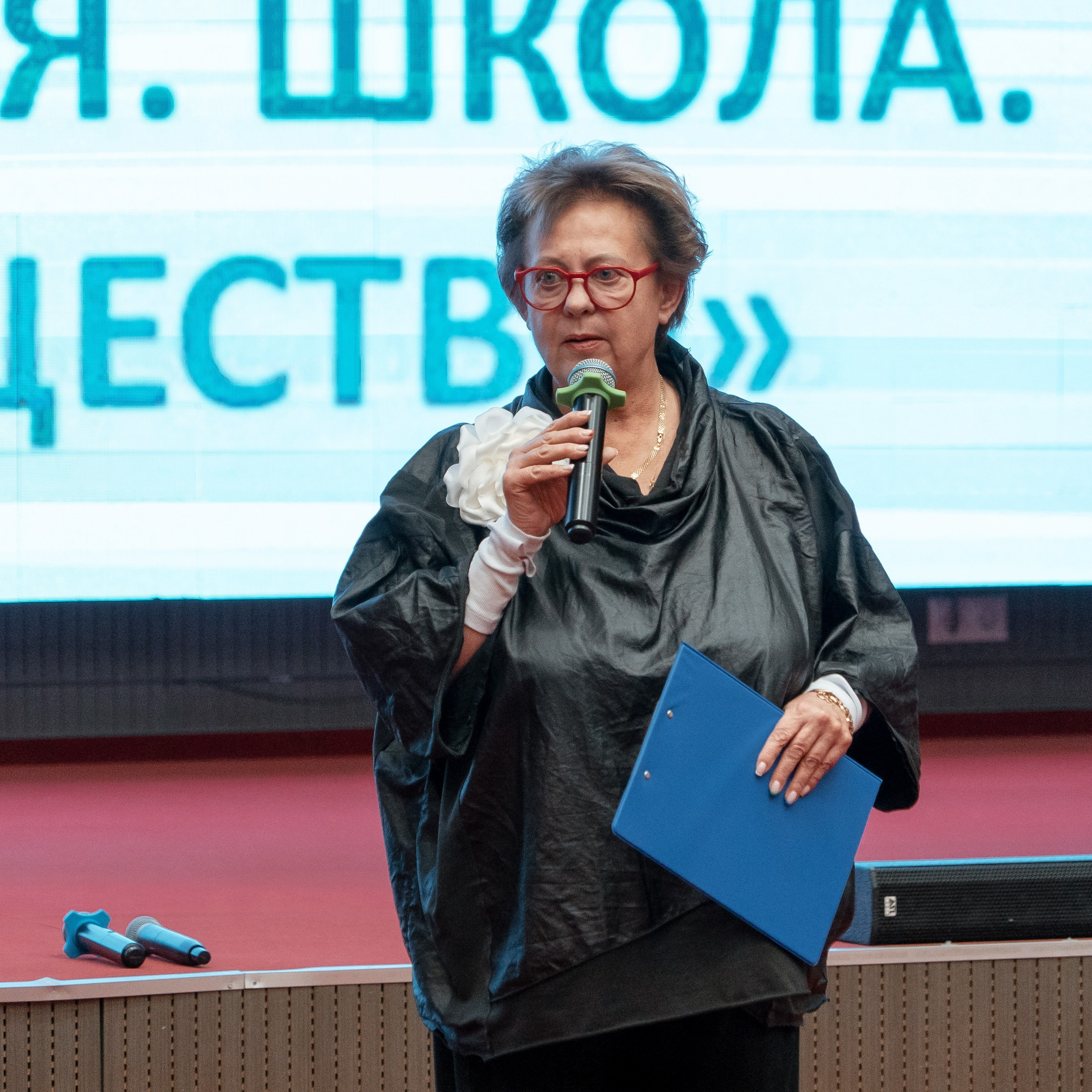 Всероссийская Олимпиада педагогов начальной школы «Мой первый учитель». Галерея ПрофАС