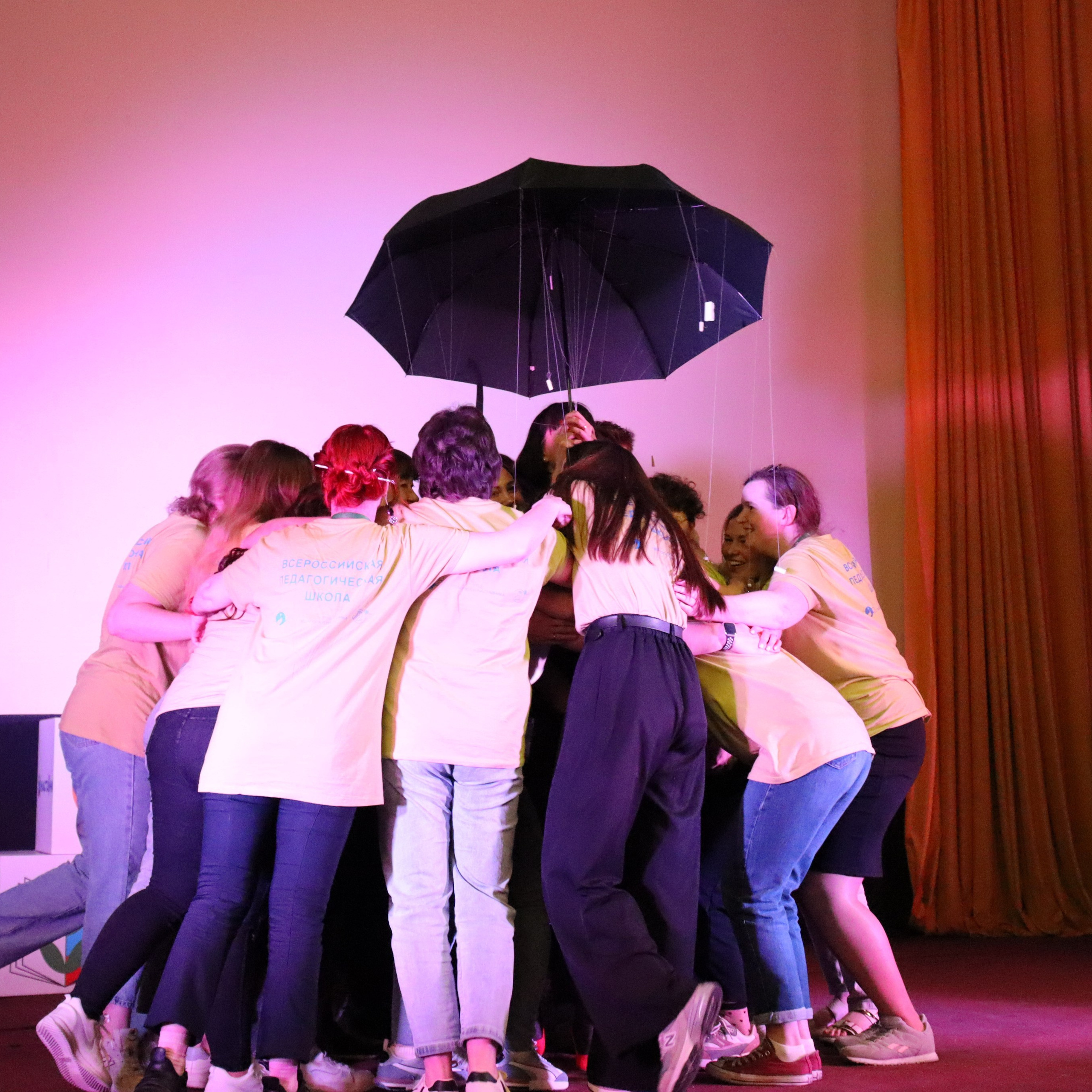 Всероссийская педагогическая школа. Галерея ПрофАС