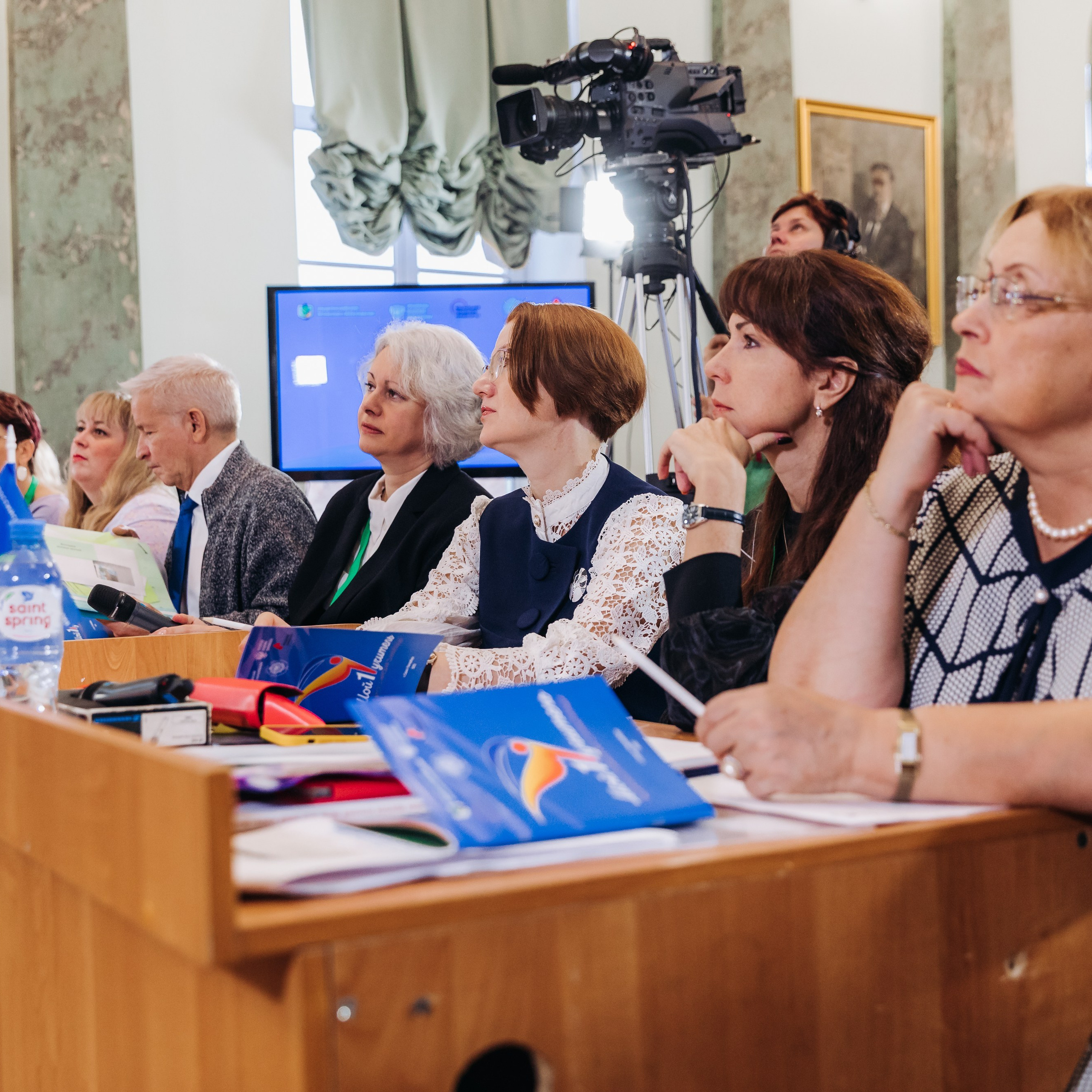 Всероссийская Олимпиада Мой первый учитель. Галерея ПрофАС