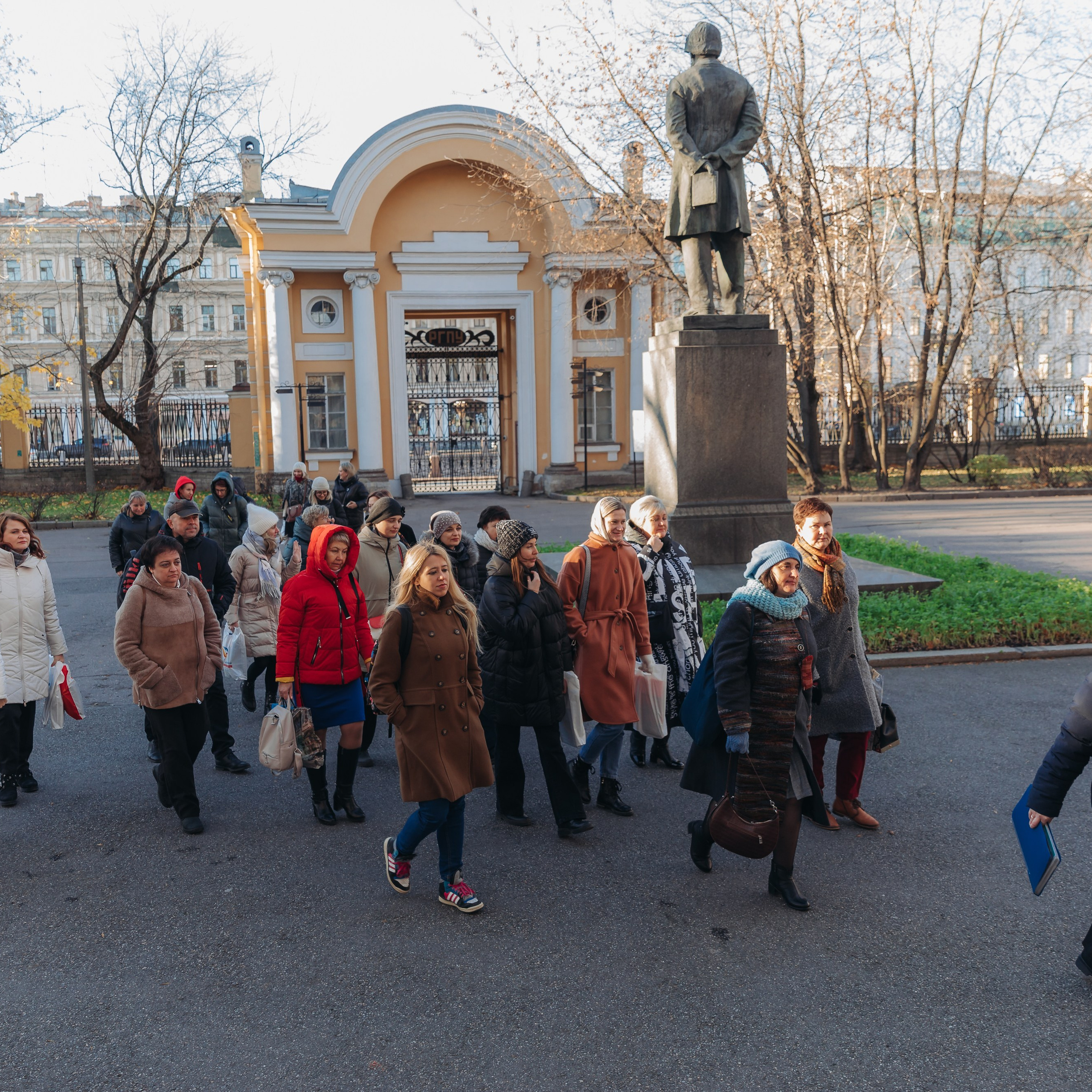 Всероссийская Олимпиада Мой первый учитель. Галерея ПрофАС