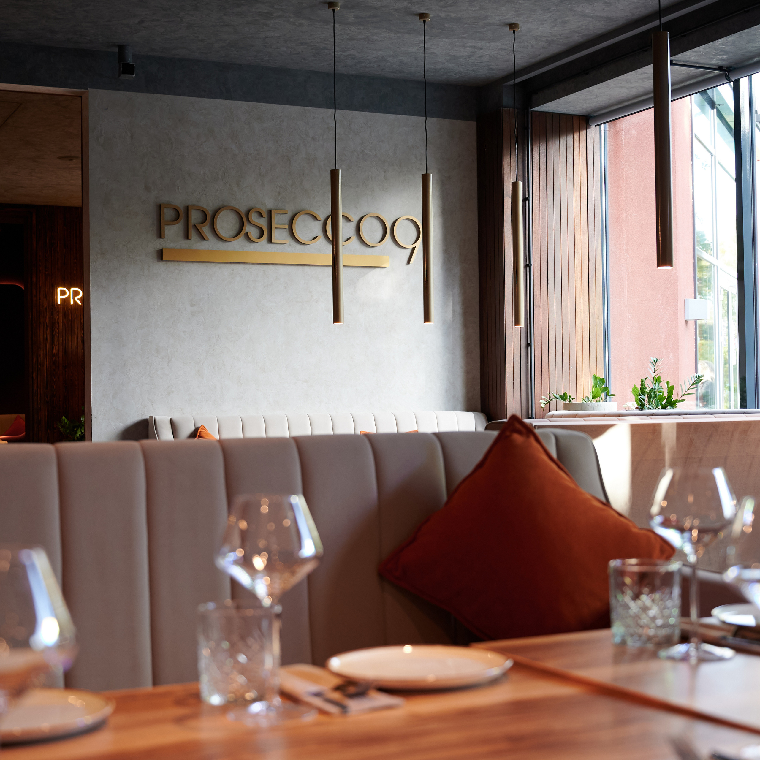 Оставить Отзыв. Профессиональный репортажный фотограф в Самаре Никита Королев