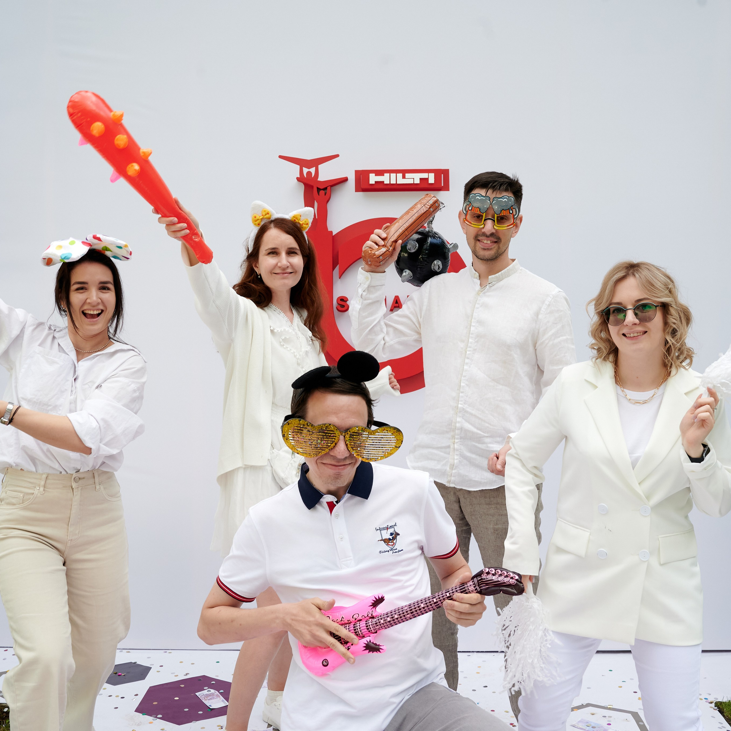 HILTI / SUMMER WHITE EVENING