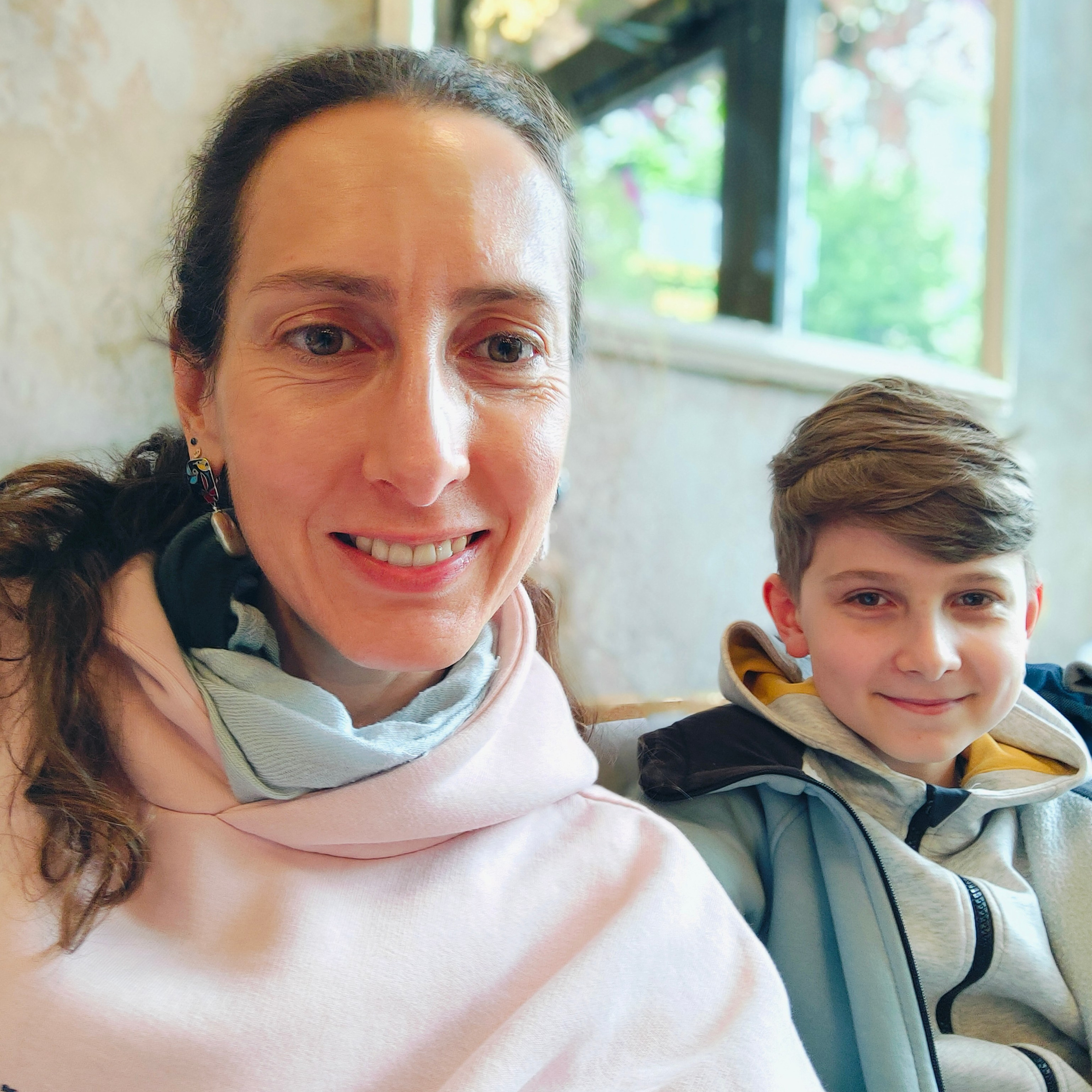 Виды с дороги на Джилы-Су. Зелёные холмы и горы в тумане. Фотограф-документалист Мария Осокина