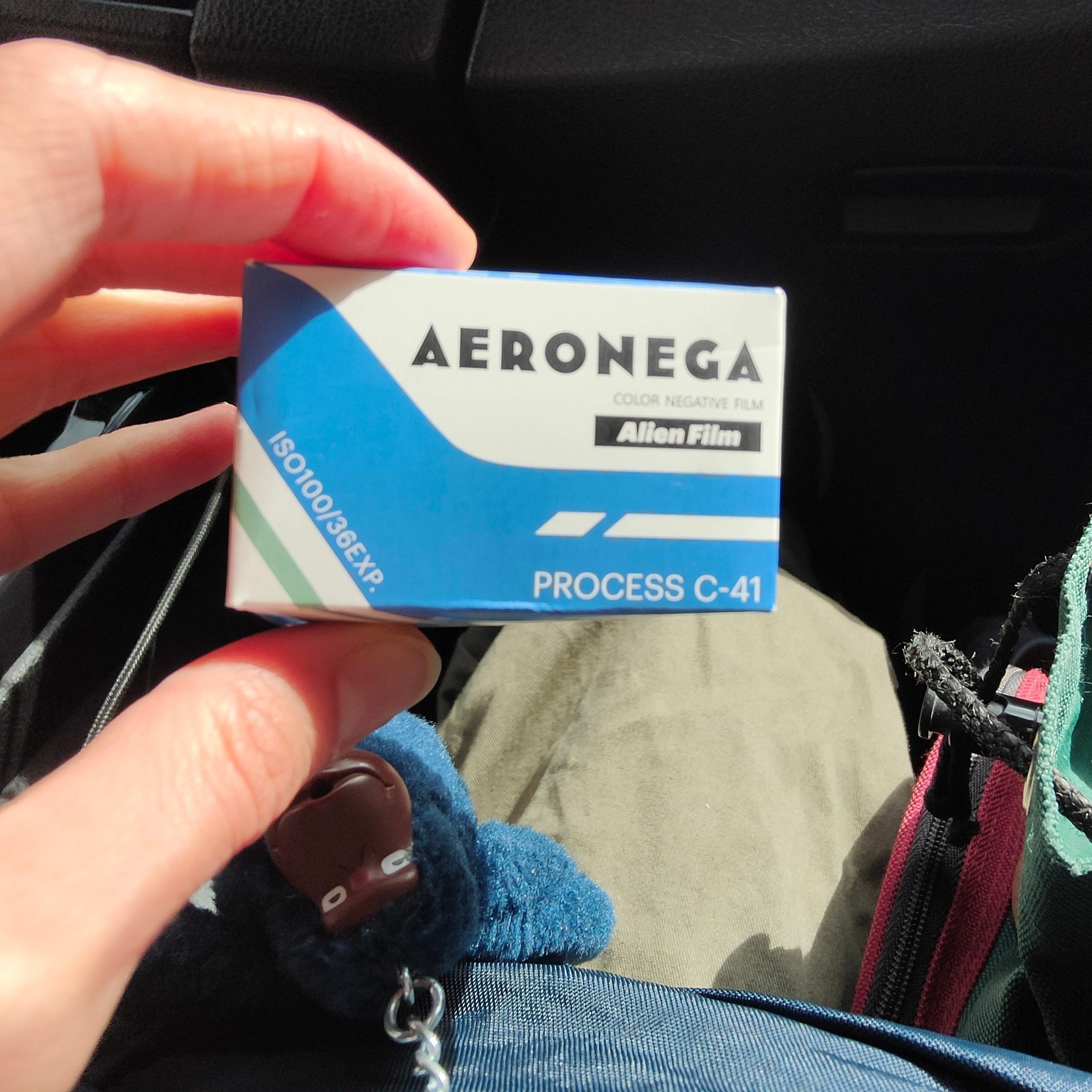 Калиниградский стрит. Новая пленка, Ricoh GR-10 и любимое кафе. Фотограф-документалист Мария Осокина