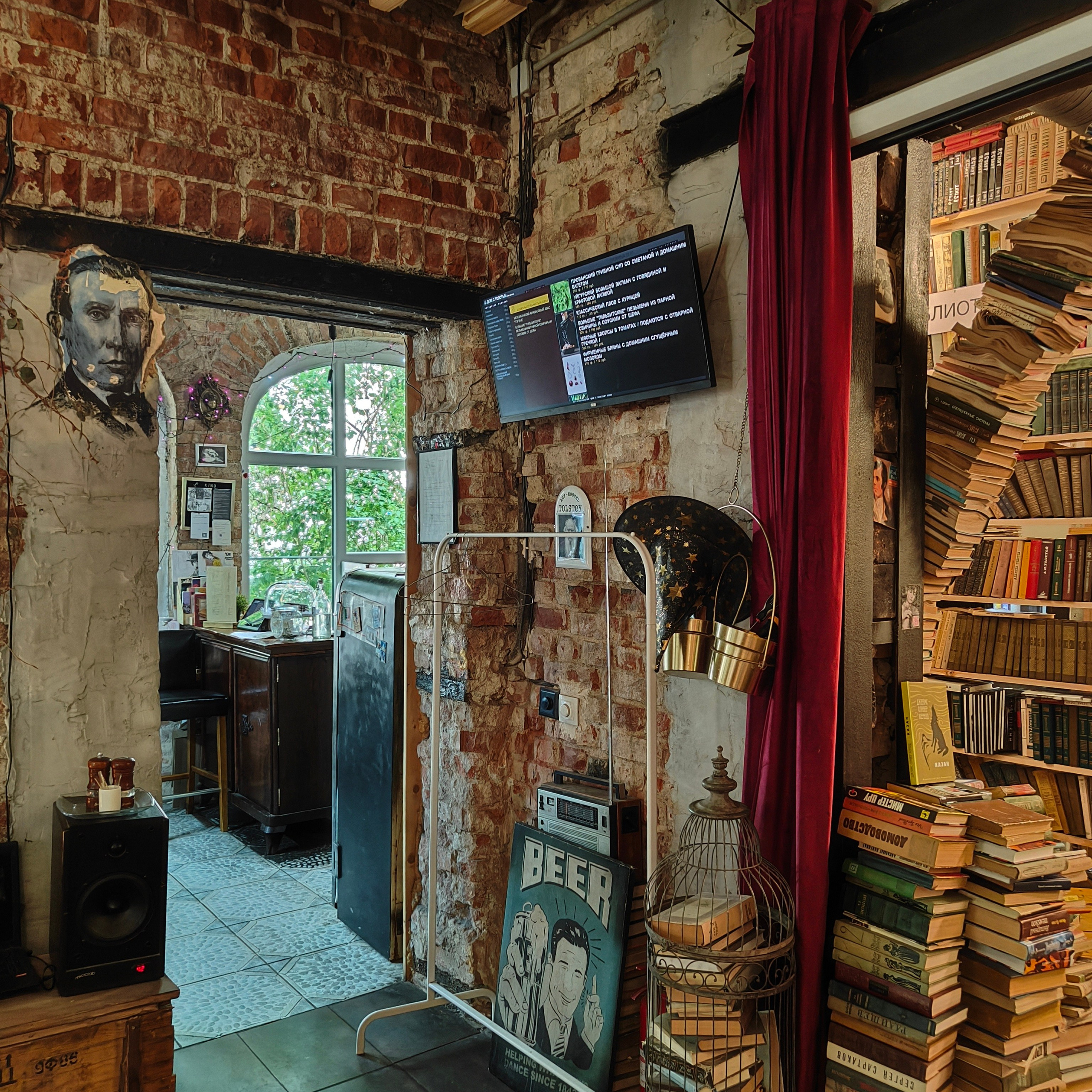 Калининградский стрит. От Amalienau Breakfast до кафе Толстой. Фотограф-документалист Мария Осокина