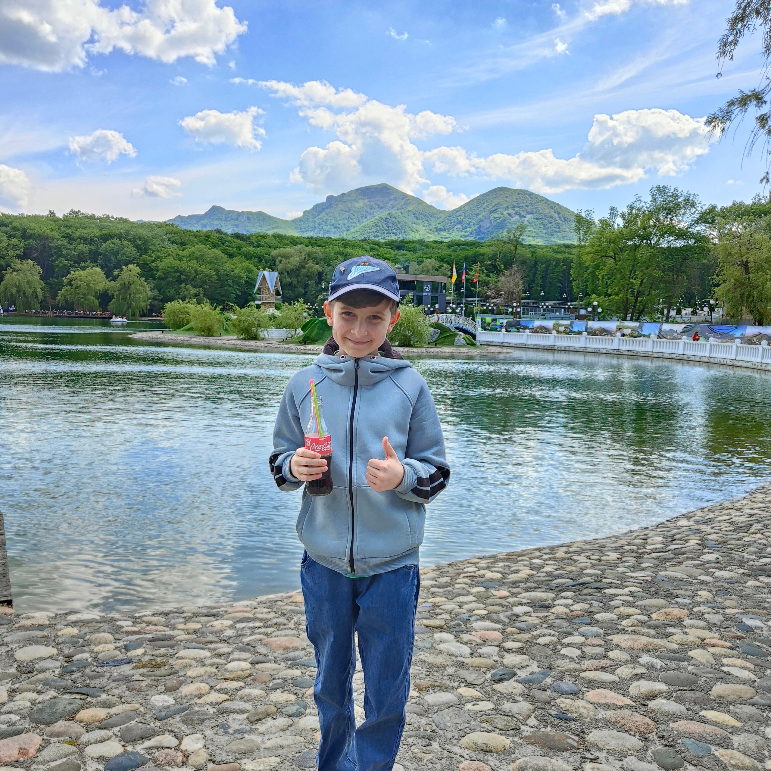 Туманное утро на дороге в Джилу-Су и солнечный Железноводск. Фотограф-документалист Мария Осокина