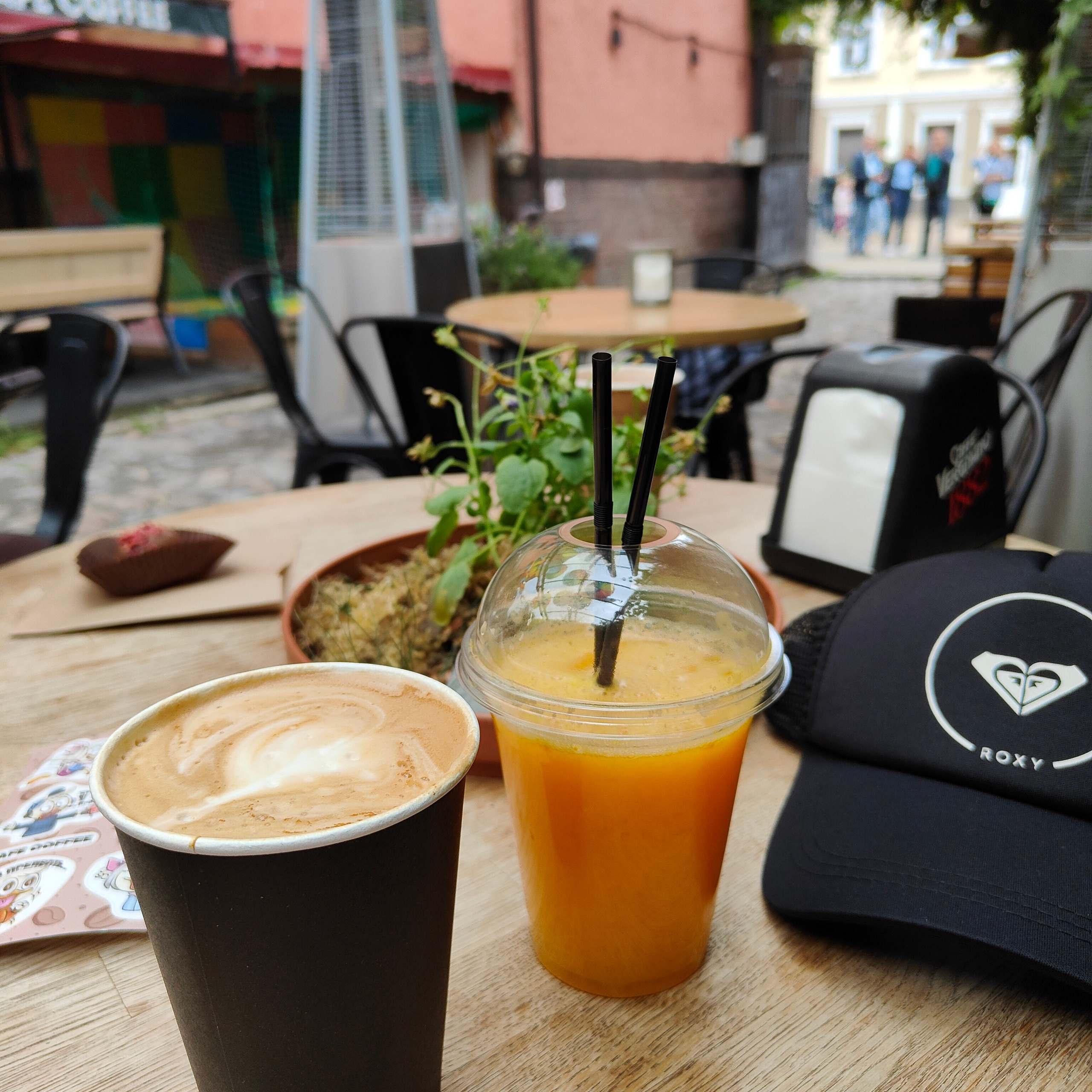 День в Зеленоградске. Суровая Балтика и пряничный кото-городок. Фотограф-документалист Мария Осокина