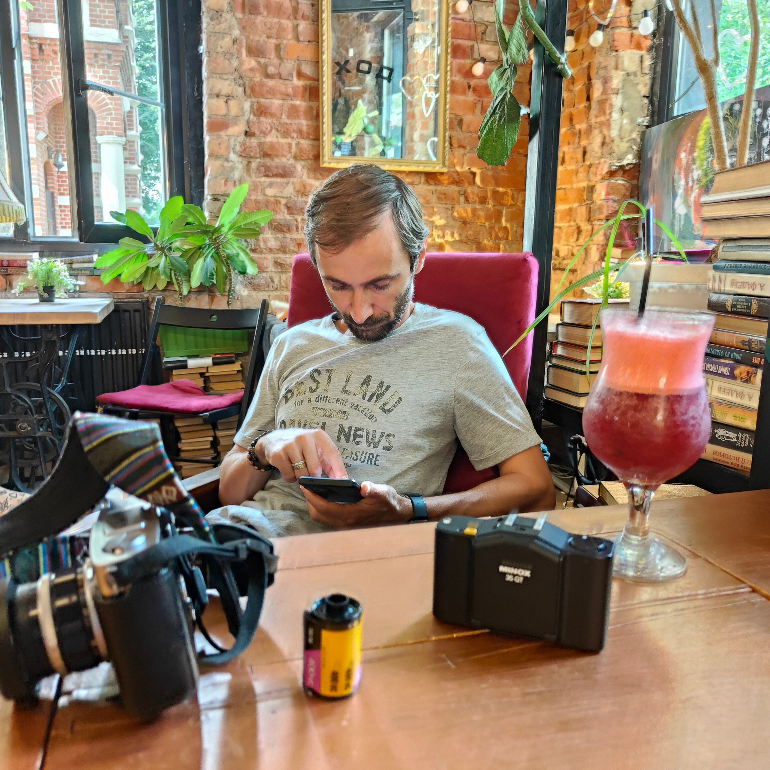 Калининградский стрит. От Amalienau Breakfast до кафе Толстой. Фотограф-документалист Мария Осокина