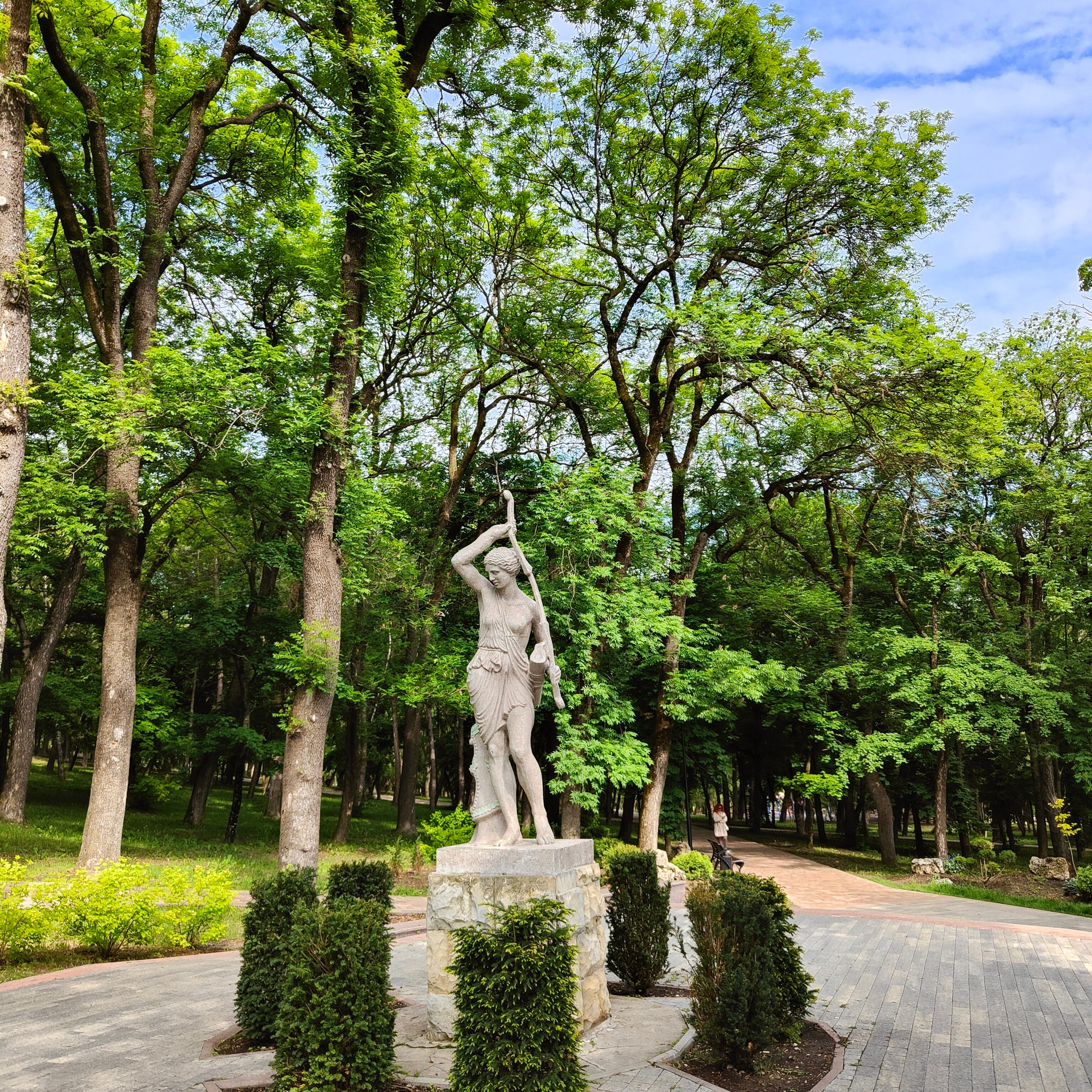 Солнечные Ессентуки. Курортный парк, стрит и кот в окне. Фотограф-документалист Мария Осокина