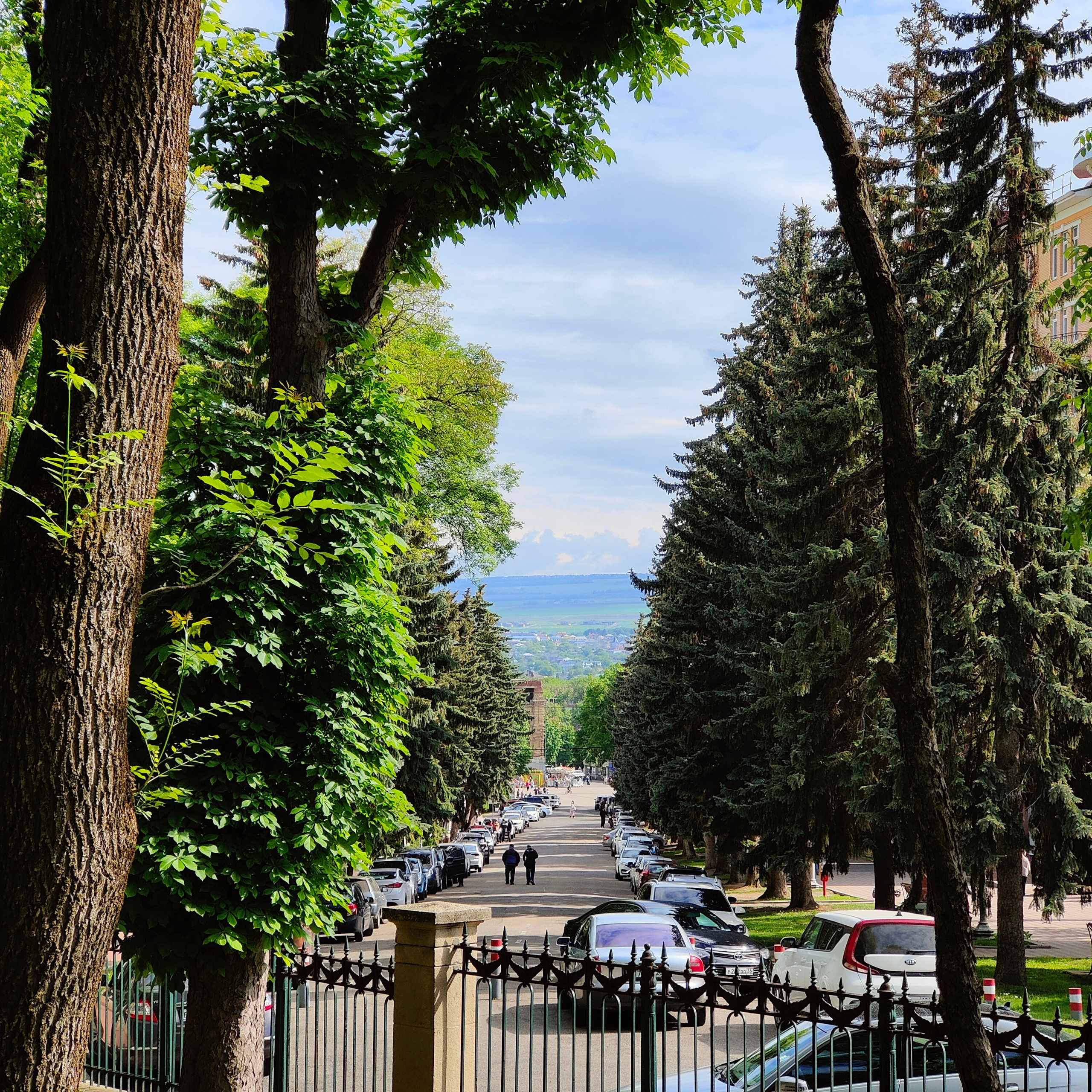 Солнечные Ессентуки. Курортный парк, стрит и кот в окне. Фотограф-документалист Мария Осокина