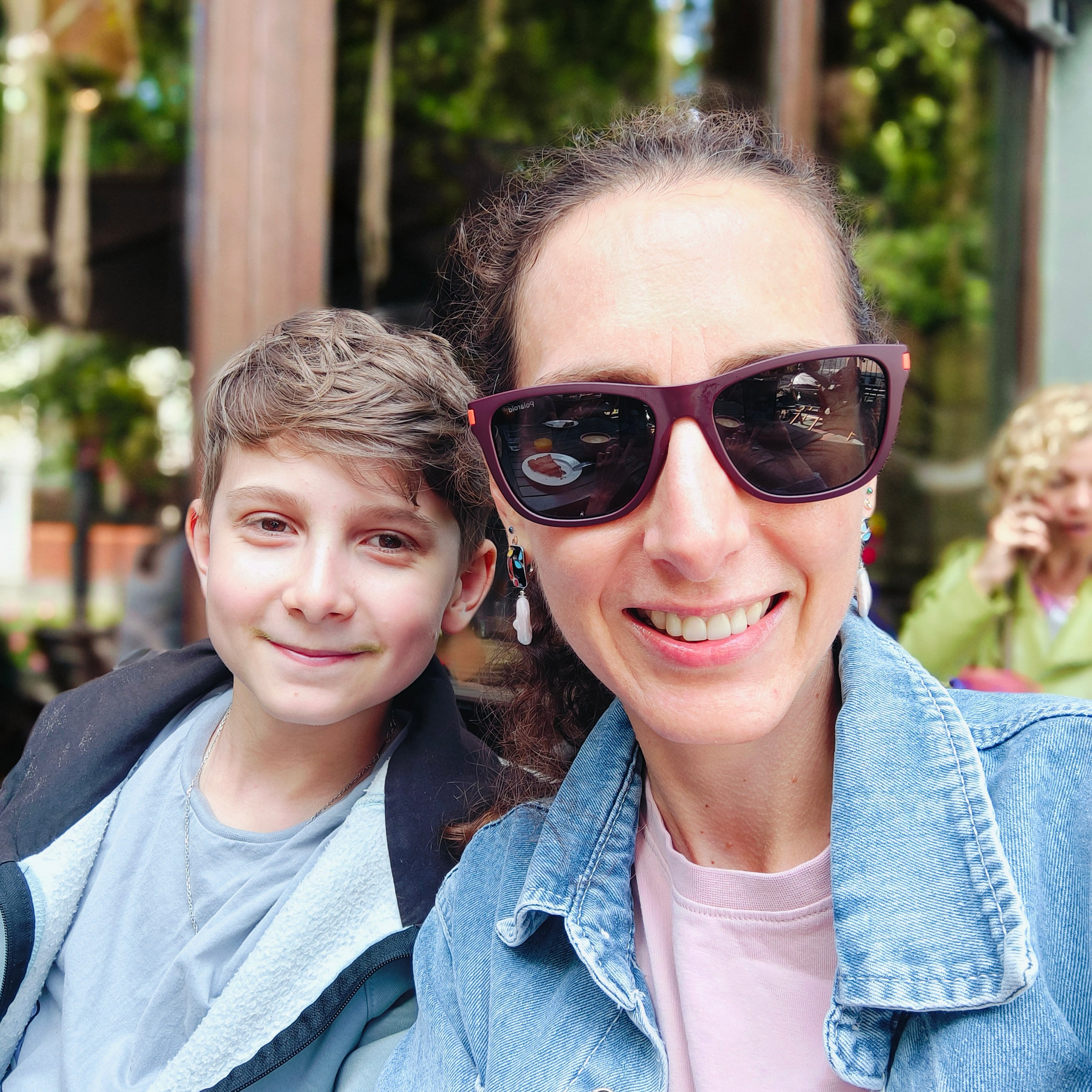 Калиниградский стрит. Новая пленка, Ricoh GR-10 и любимое кафе. Фотограф-документалист Мария Осокина