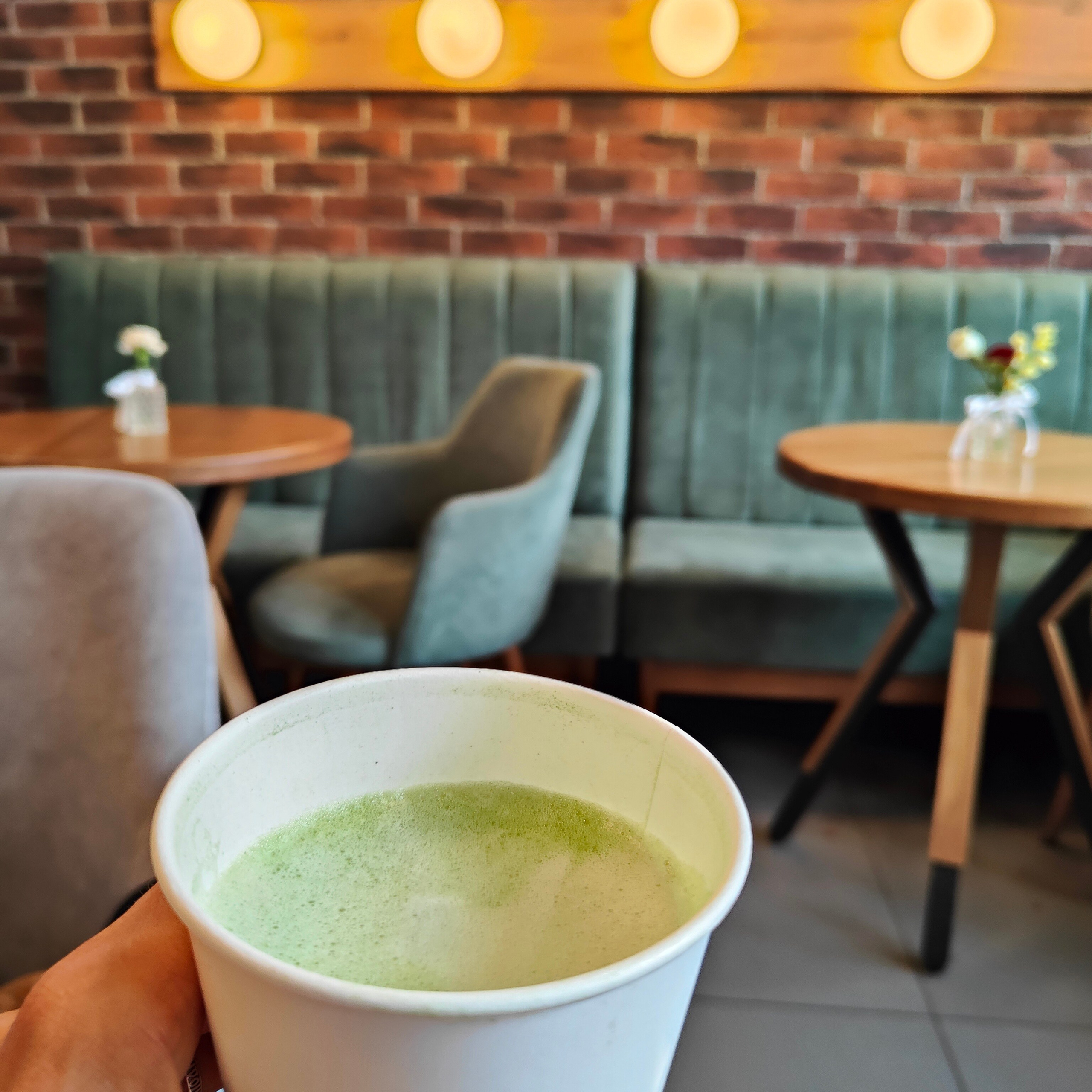 Виды с дороги на Джилы-Су. Зелёные холмы и горы в тумане. Фотограф-документалист Мария Осокина