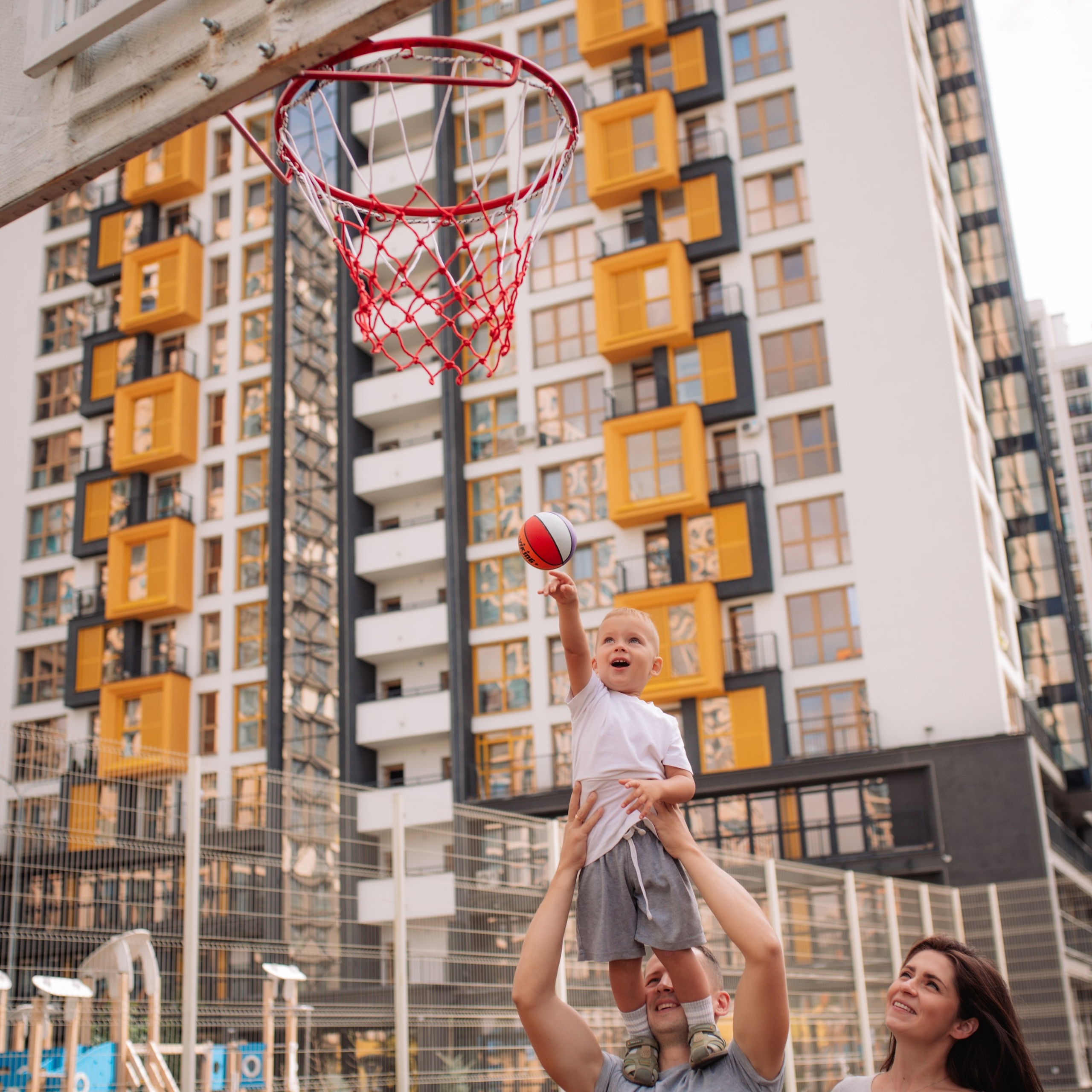 Семейная прогулка