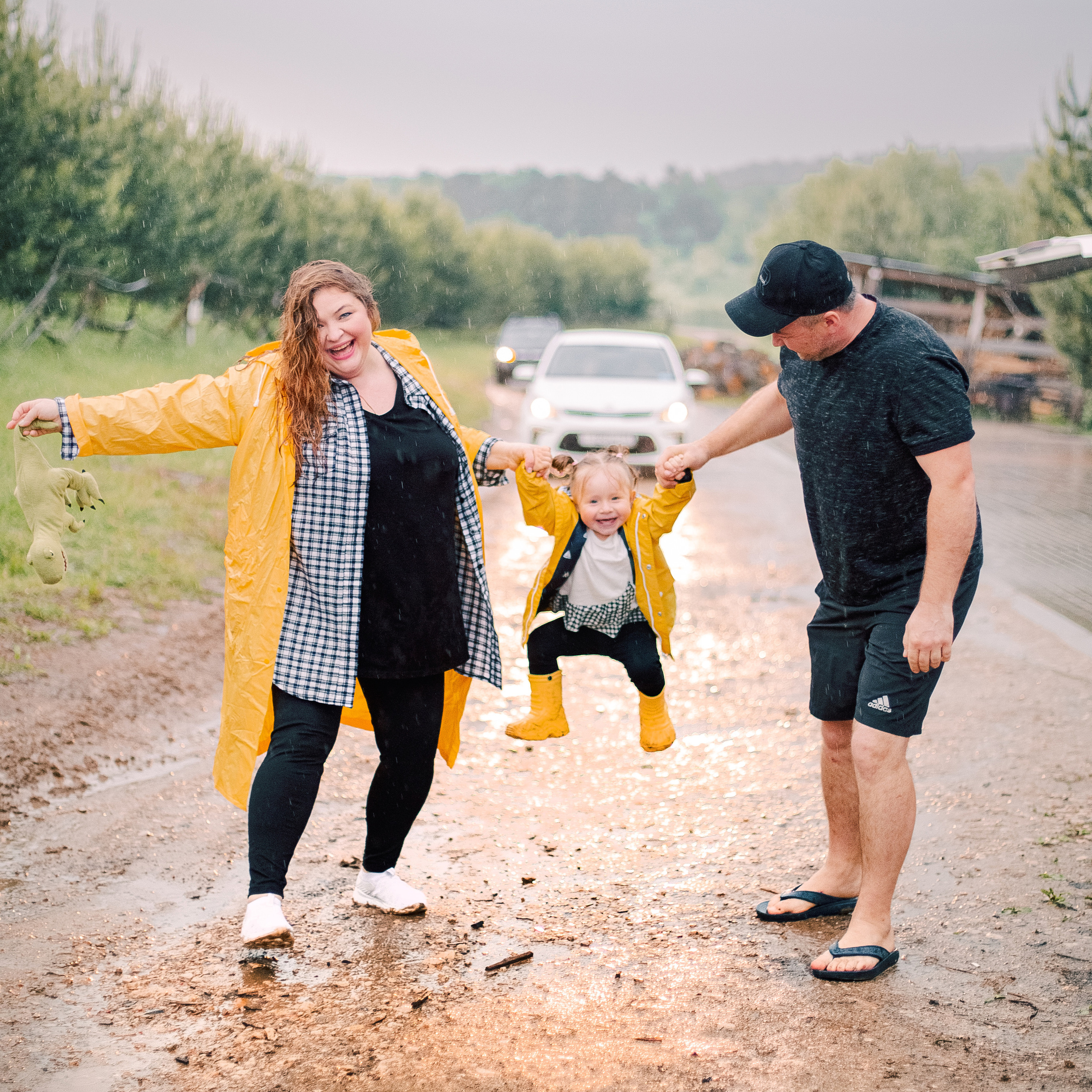 Про Максима, Аню, Дарину и…