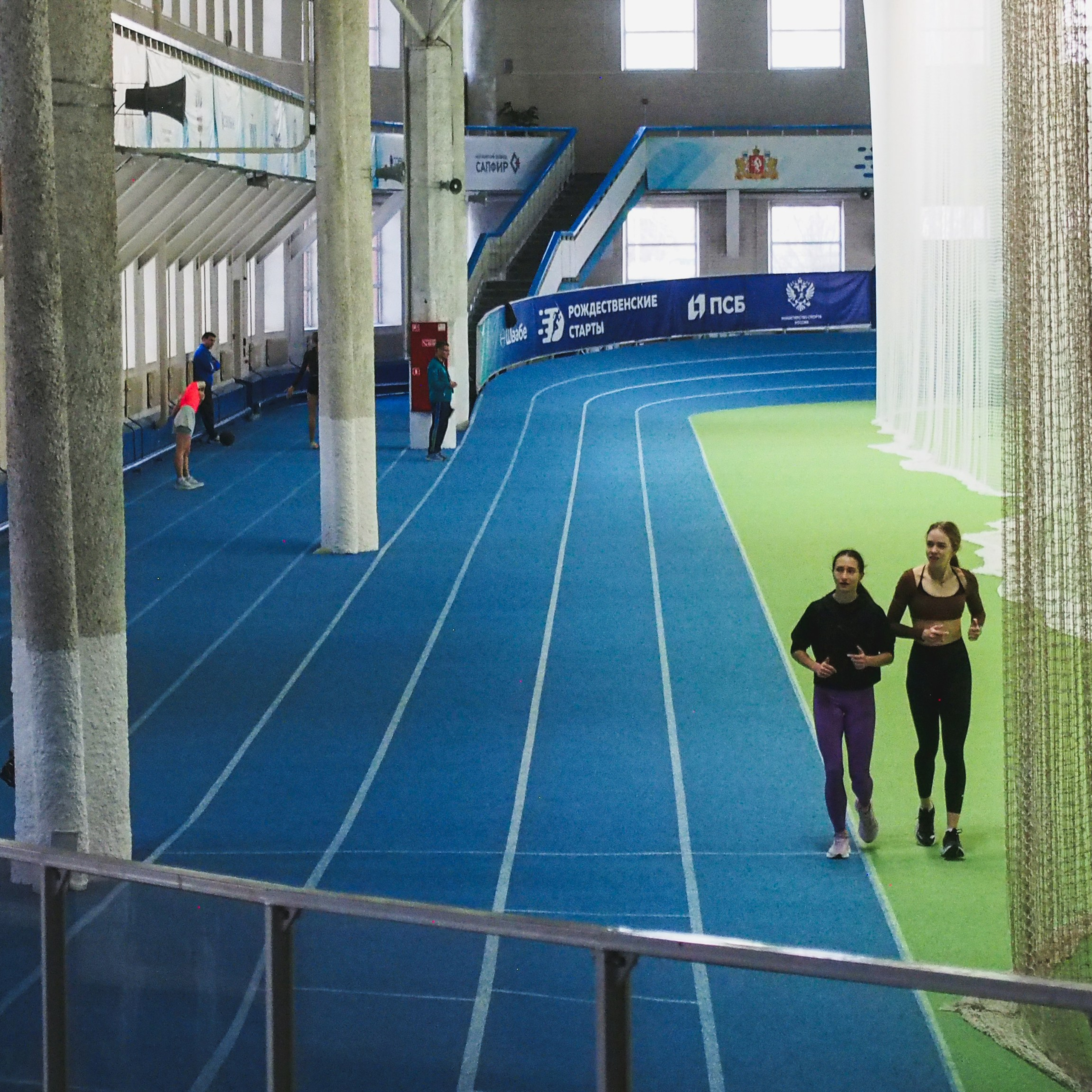 Манеж Луч. Recro