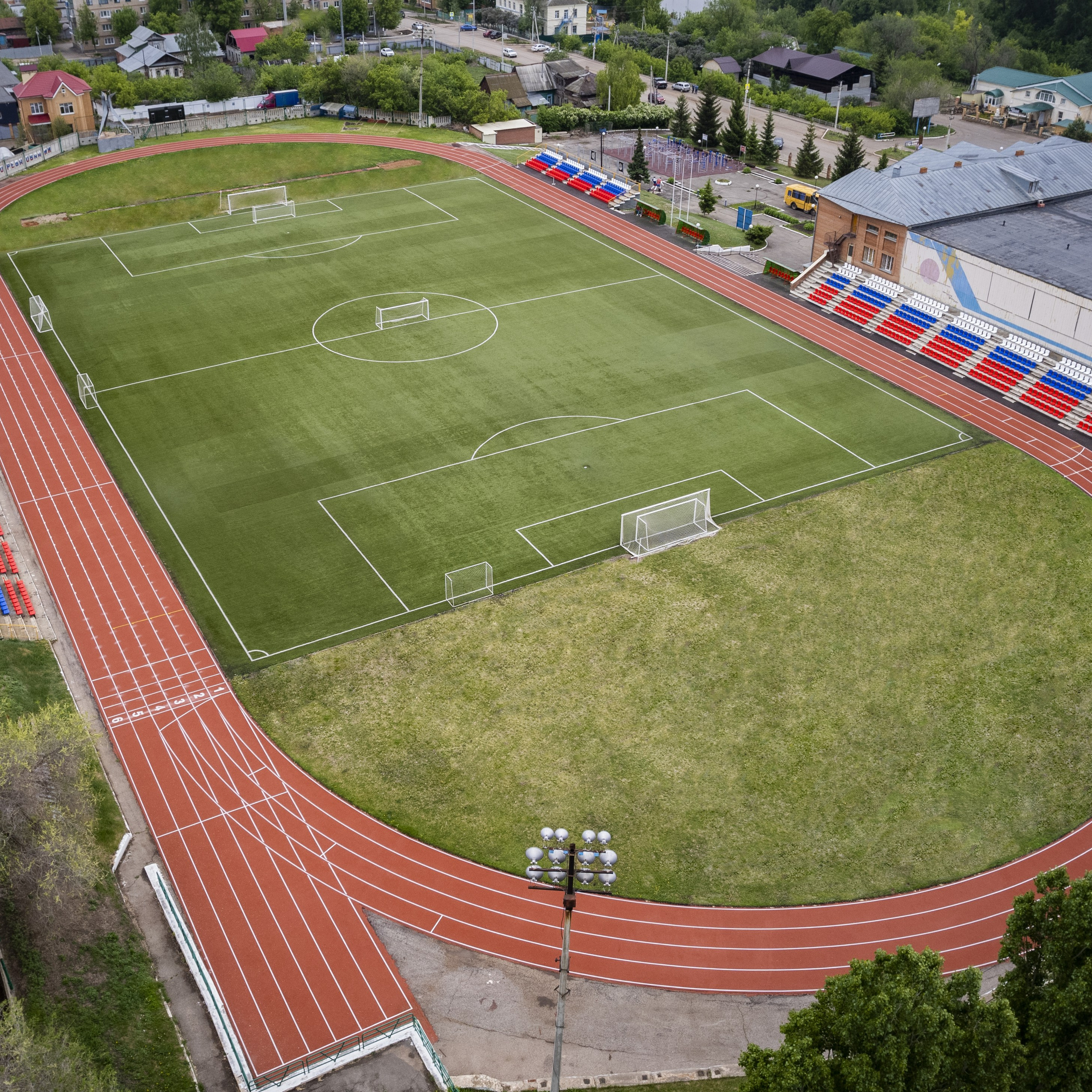 СТАДИОН БУГУРУСЛАН. Recro