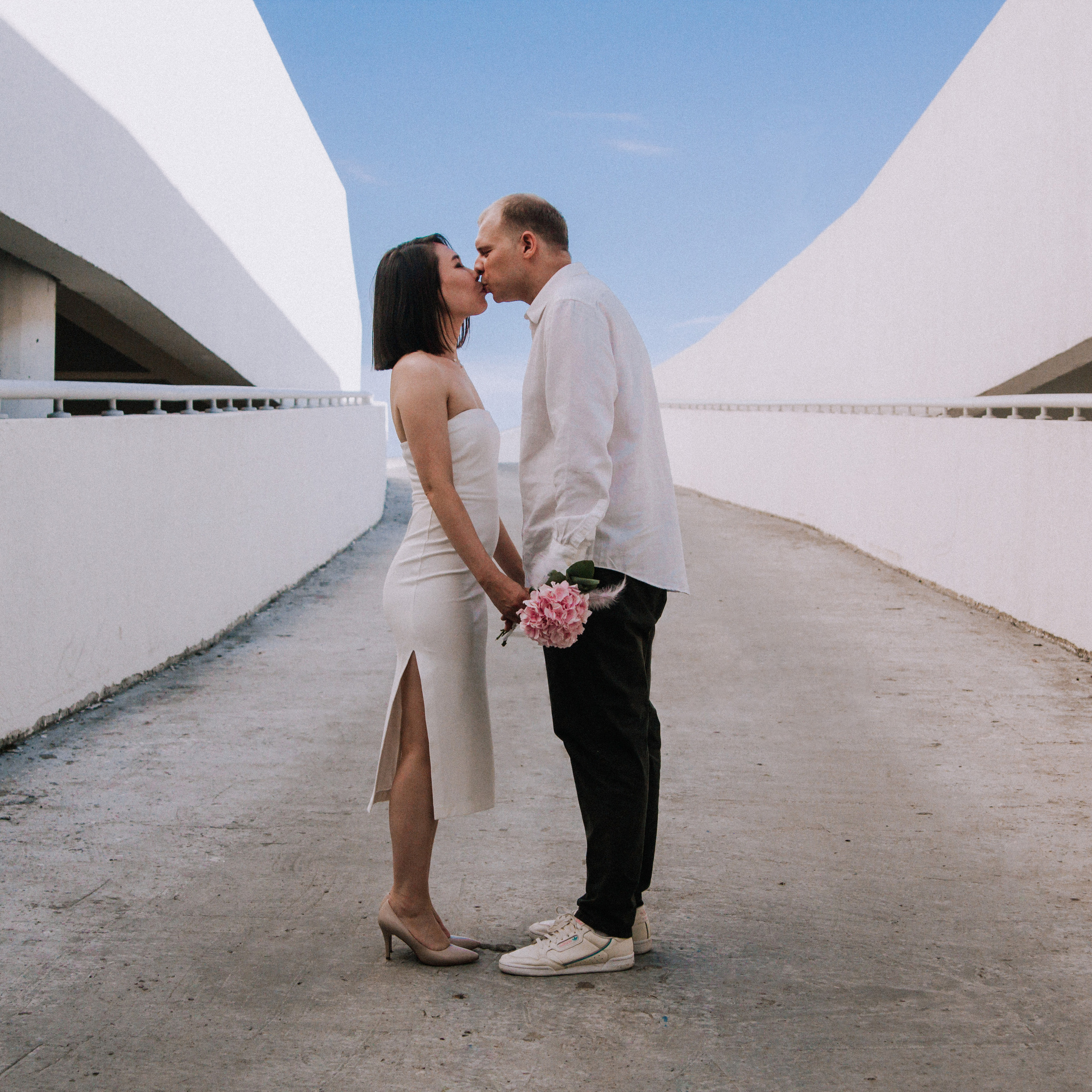 Прогулка с молодоженами