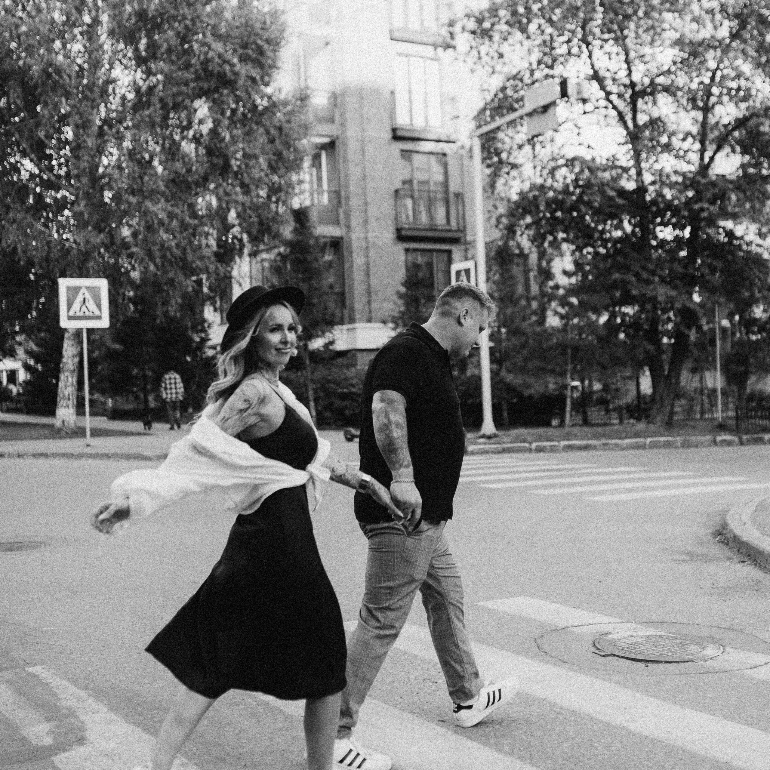 Лёша и Света. Прогулка