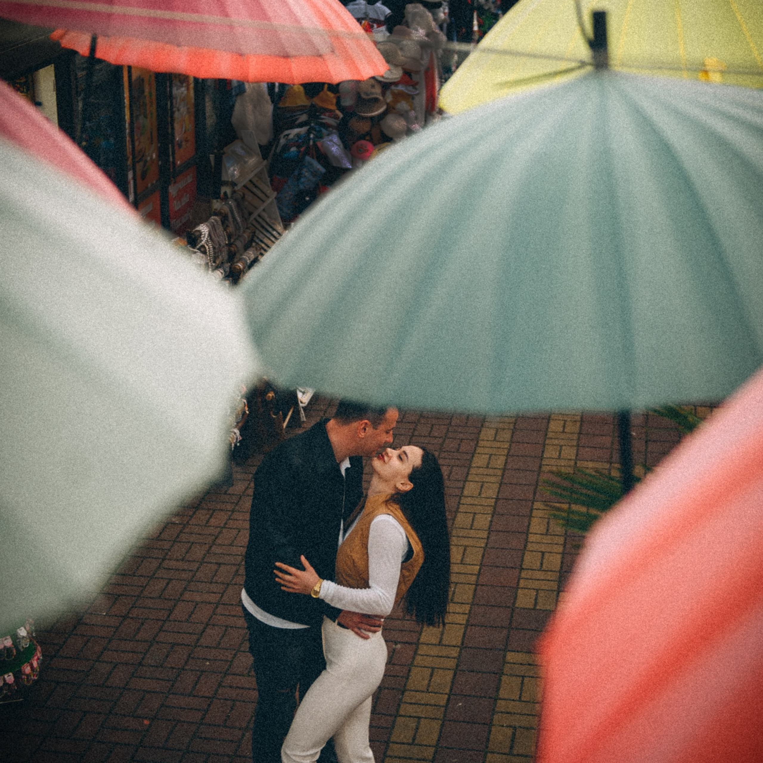 Море, аллея зонтиков, Сириус