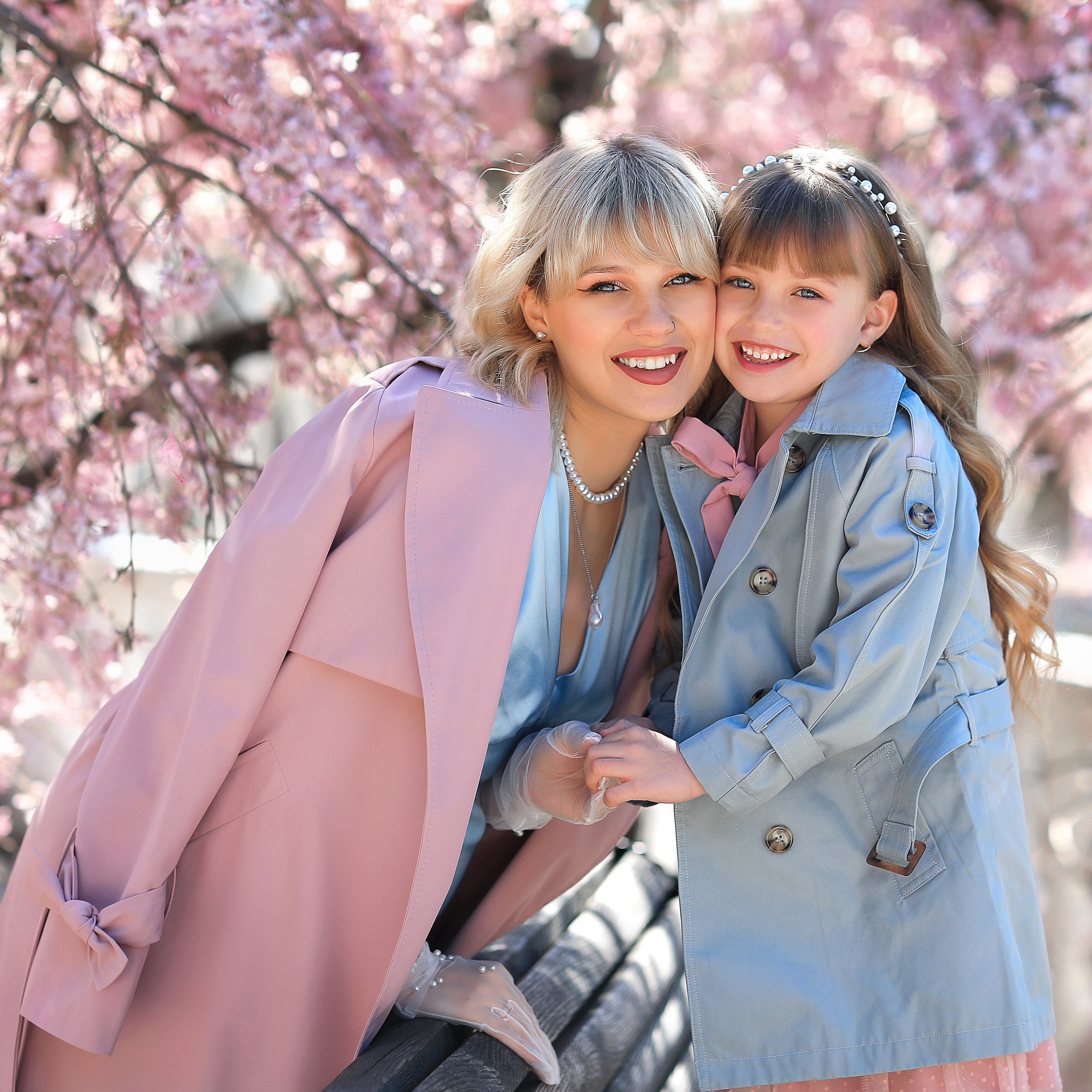 Сакура мама и дочка