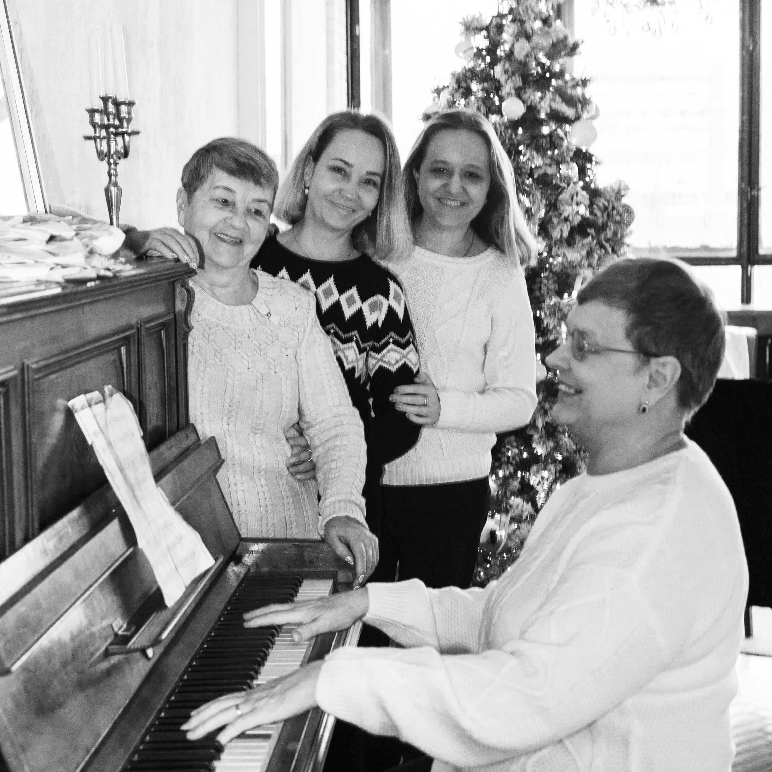 Новогодняя история поколений