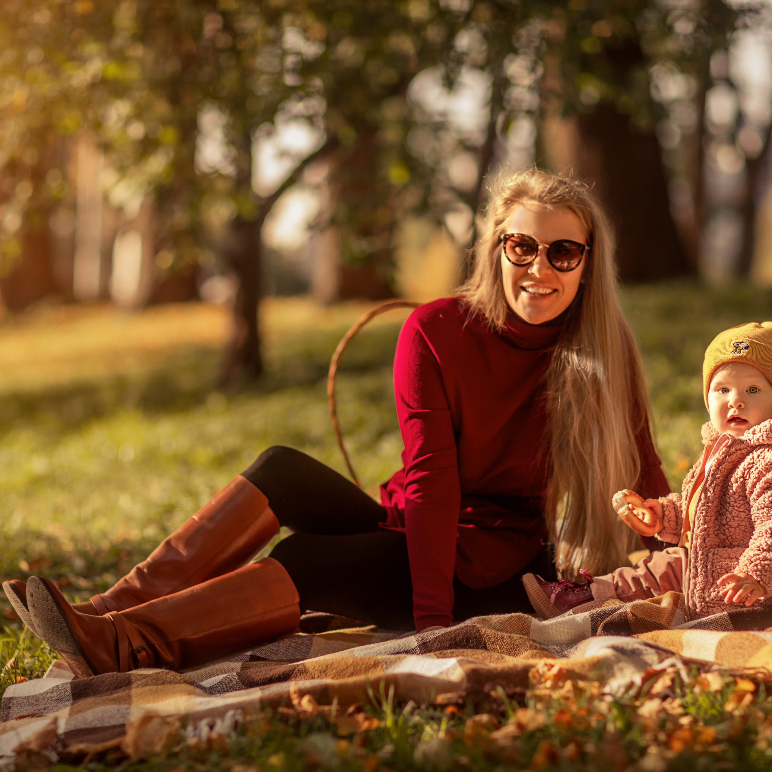 Осенняя съемка мама и&nbsp;дочка