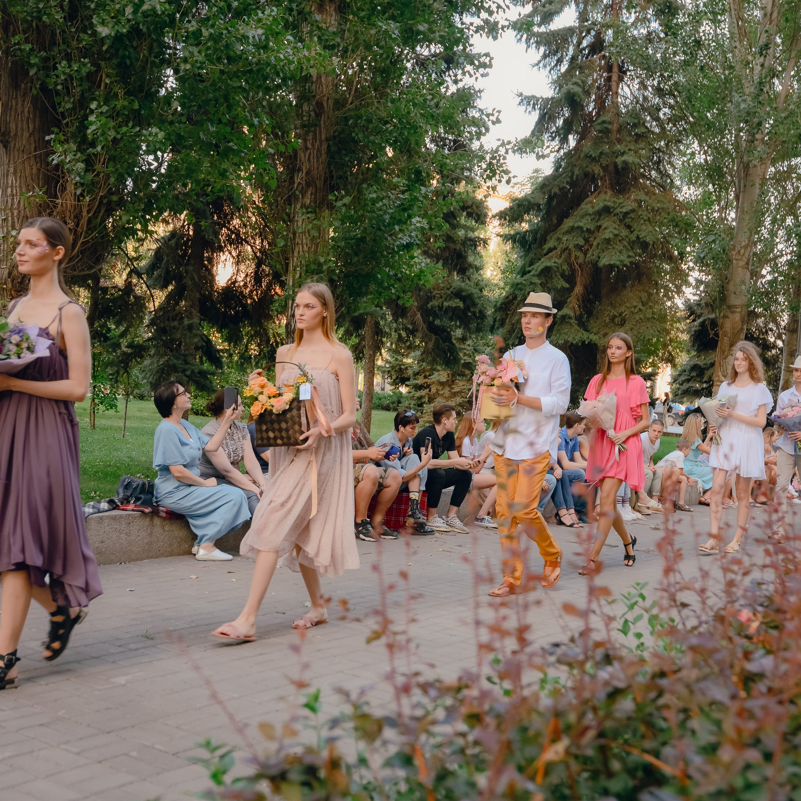 Репортаж с модного показа в ковидные времена. Фотограф Диана Одинцова в Волгограде