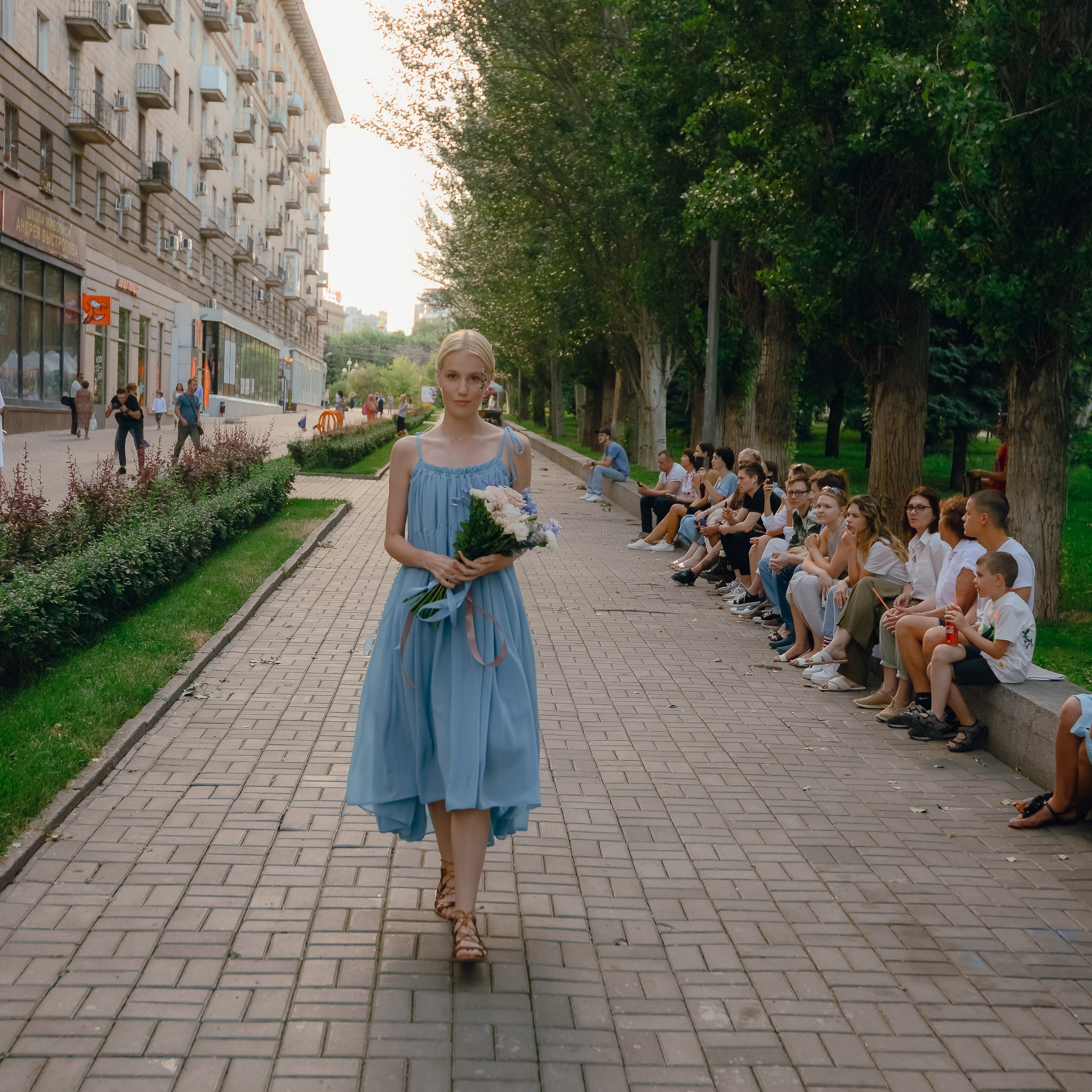 Репортаж с модного показа в ковидные времена. Фотограф Диана Одинцова в Волгограде