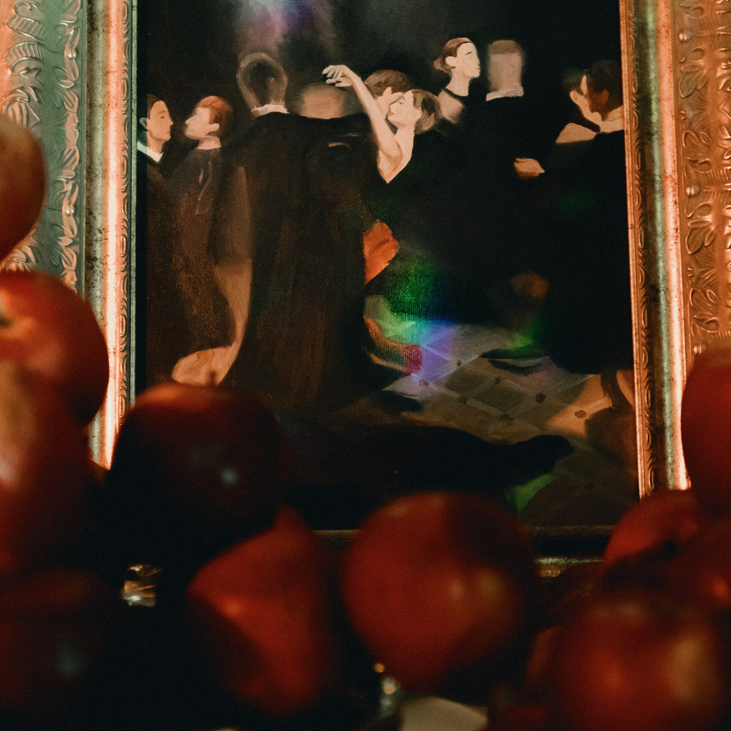 GREY CHIC & ROYAL RADIO