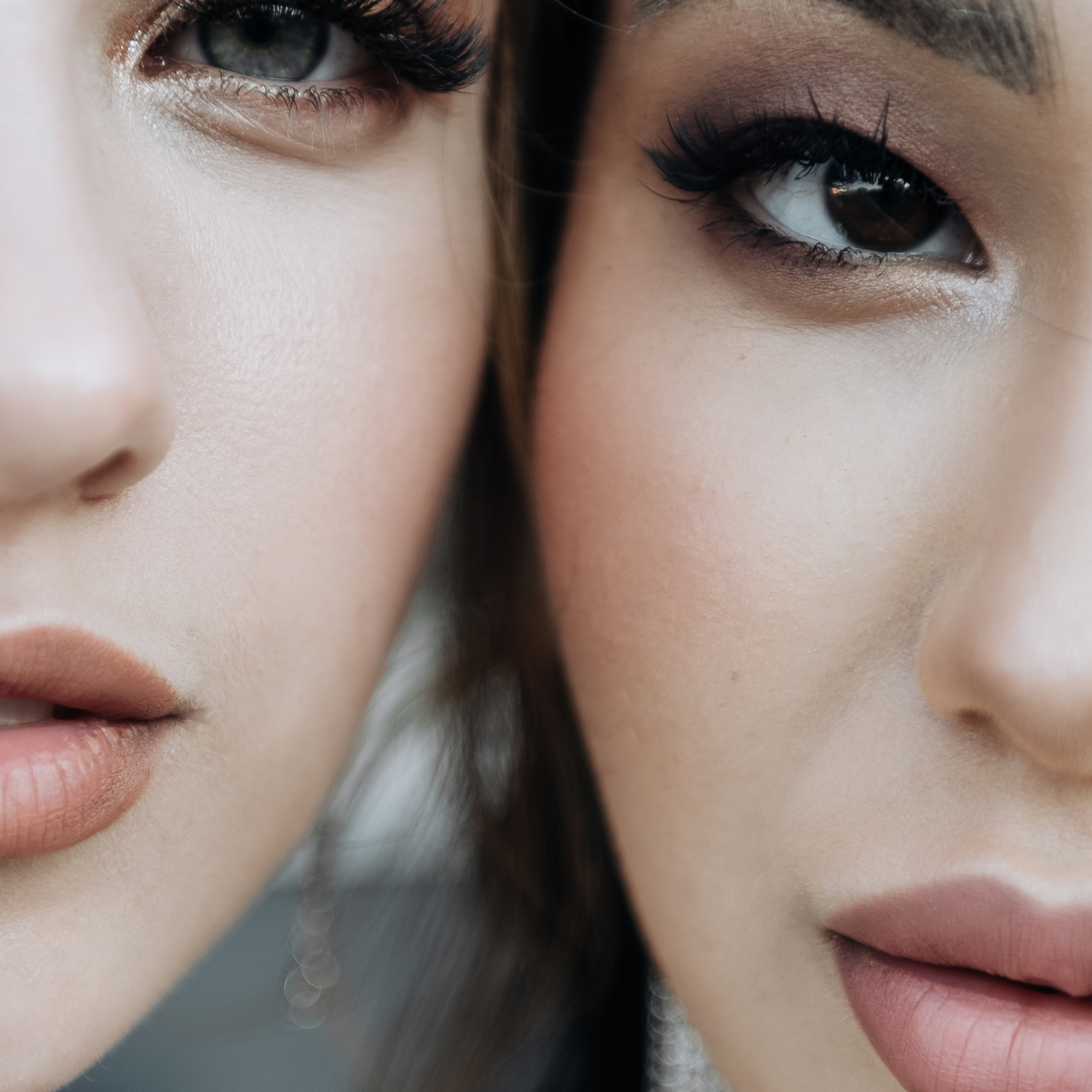 Оля и Алина